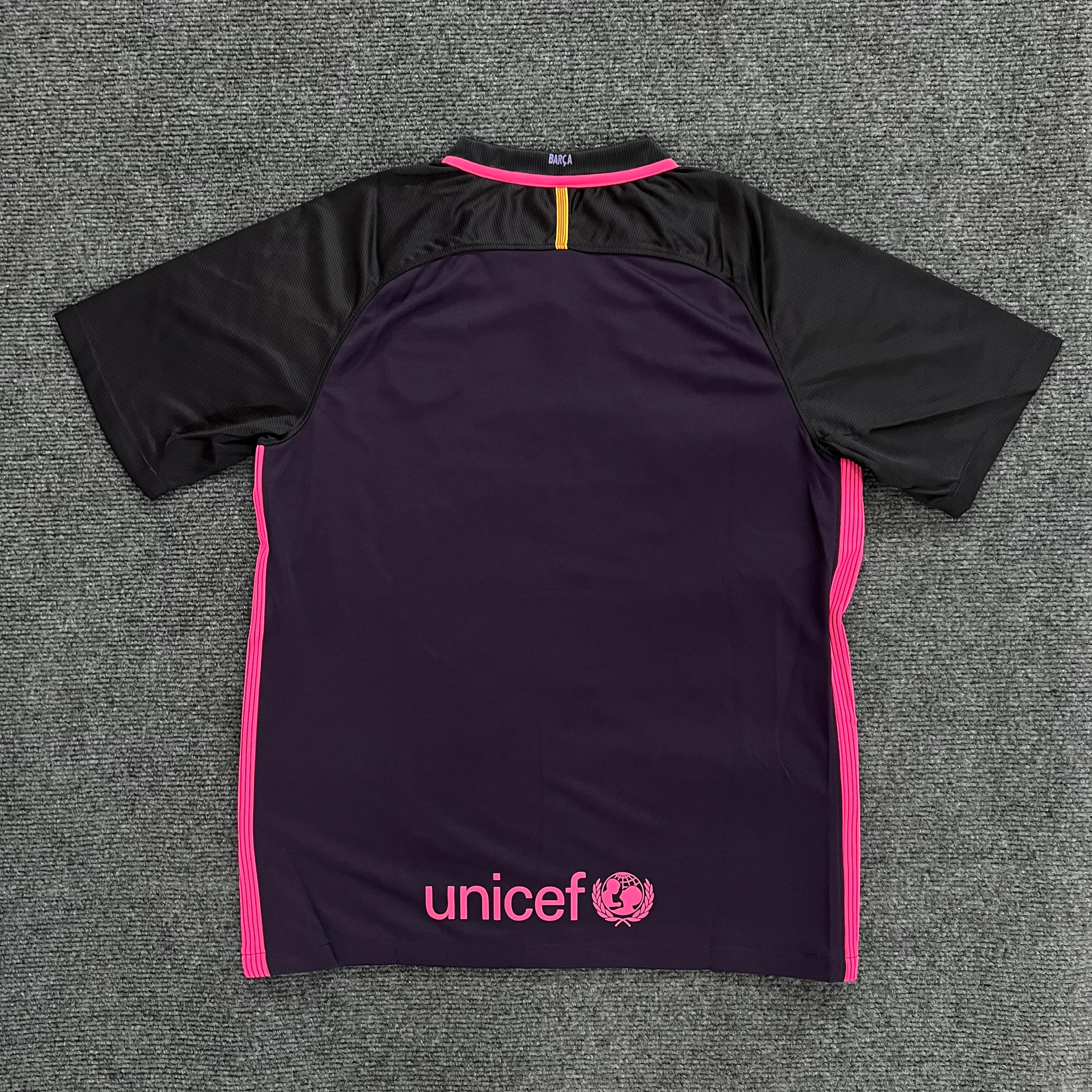 2016-17 Barcelona Away Retro Jersey view 2
