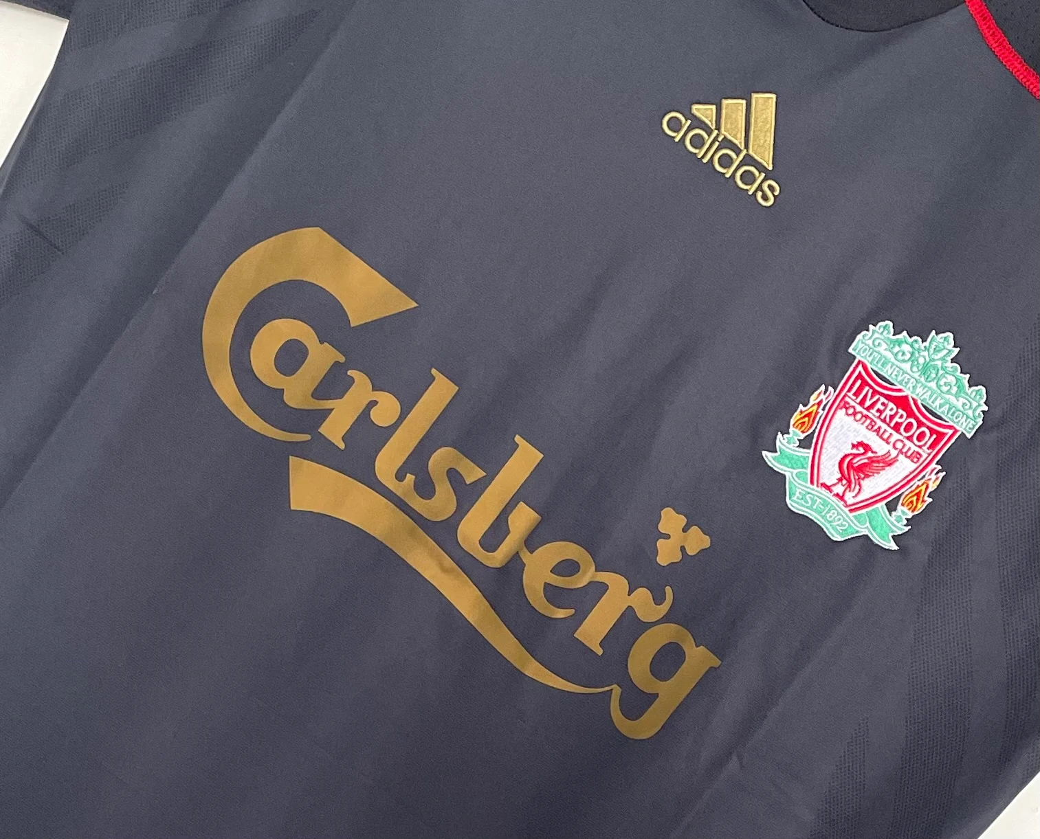 2009-10 Liverpool FC Away Retro Kit view 8
