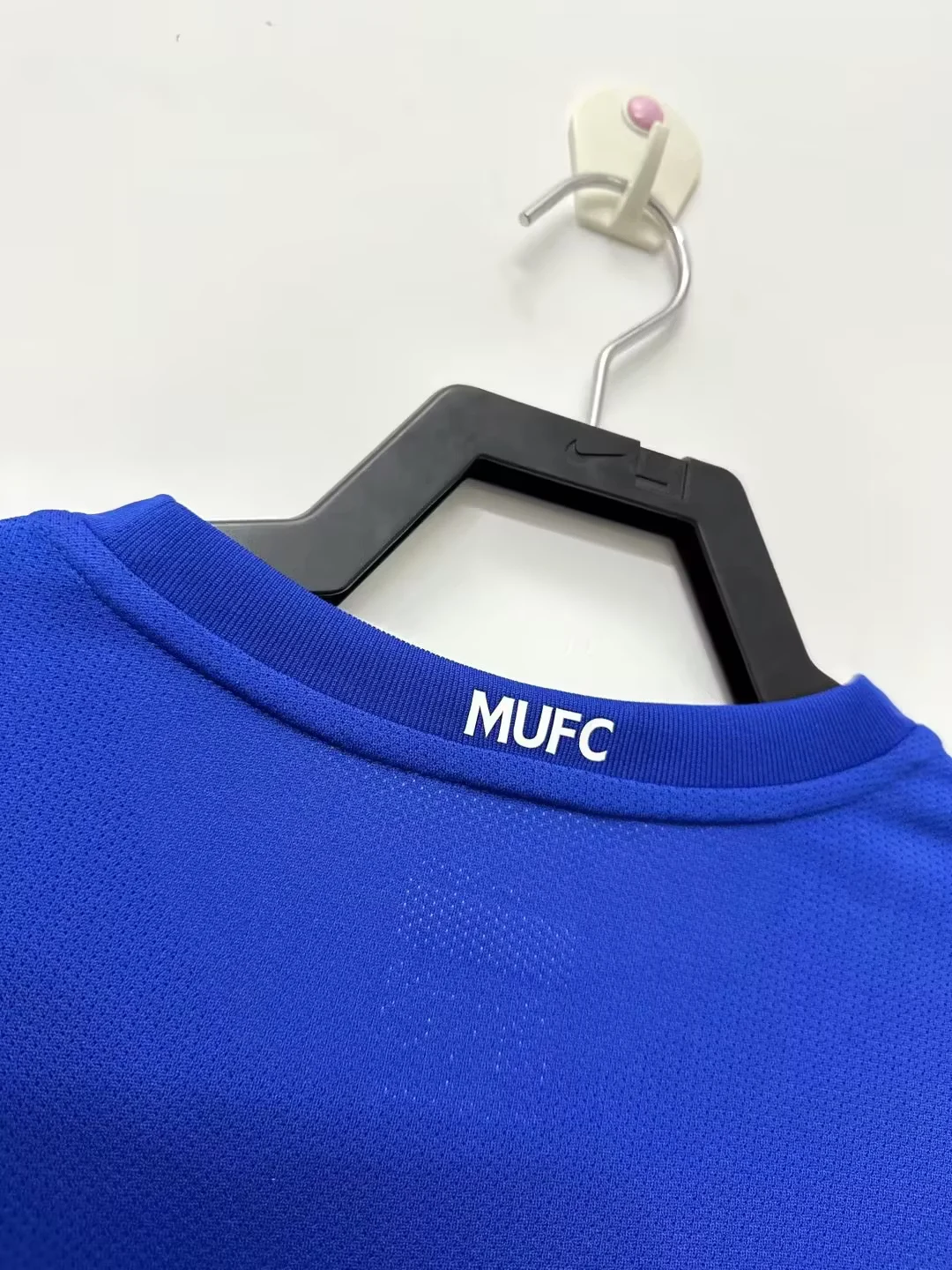 2008-09 Manchester United second away blue long-sleeved retro jersey view 8