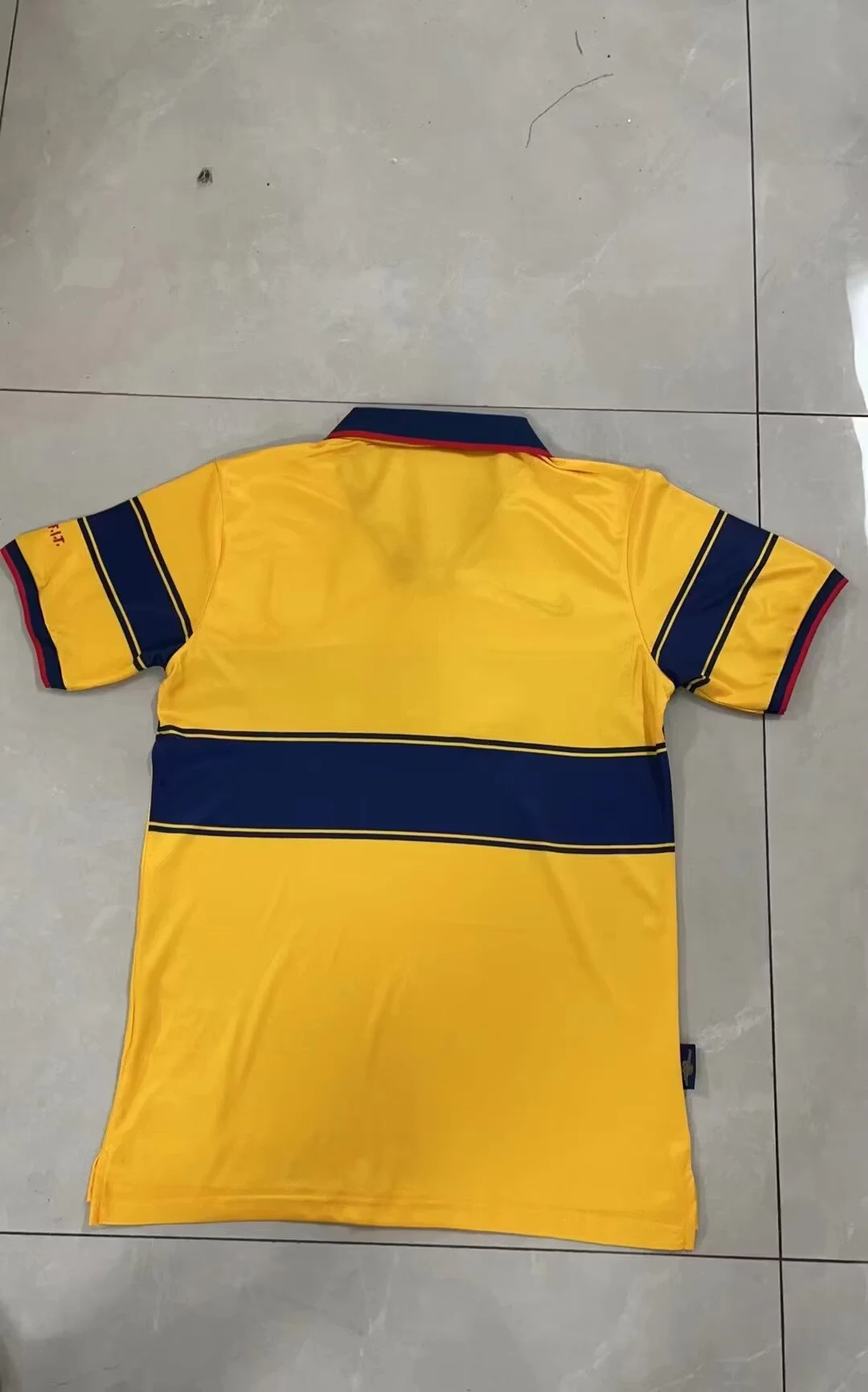 1997-99 Arsenal Away Retro Kit view 2