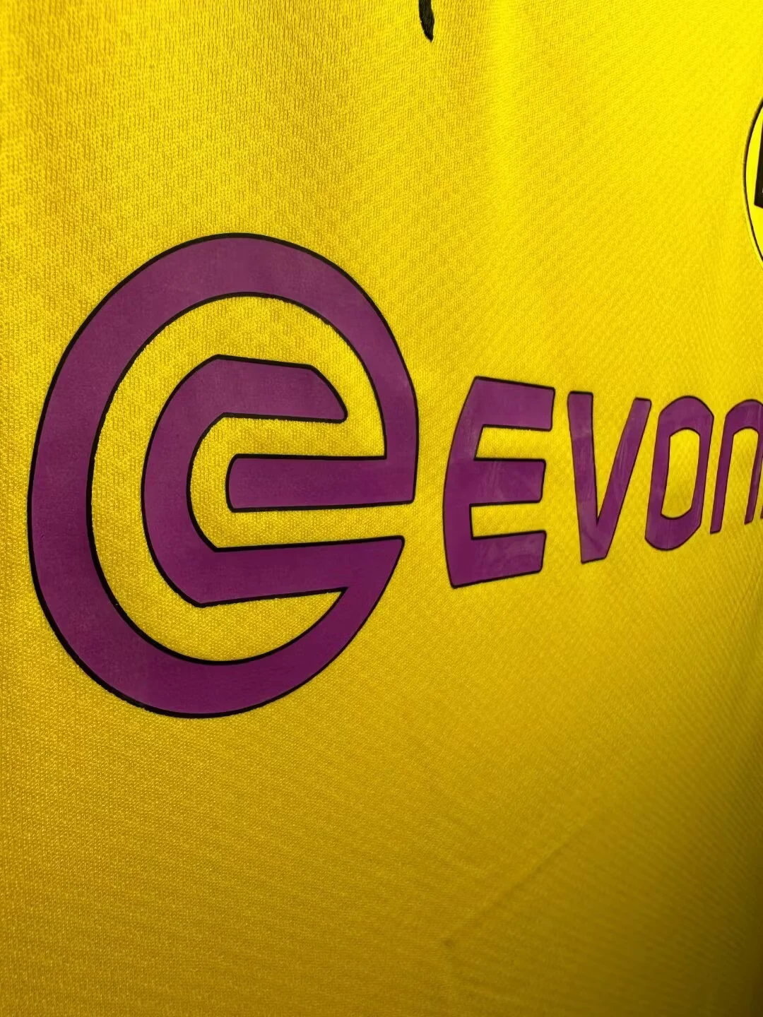 2019-20 Borussia Dortmund Home Retro Jersey view 5