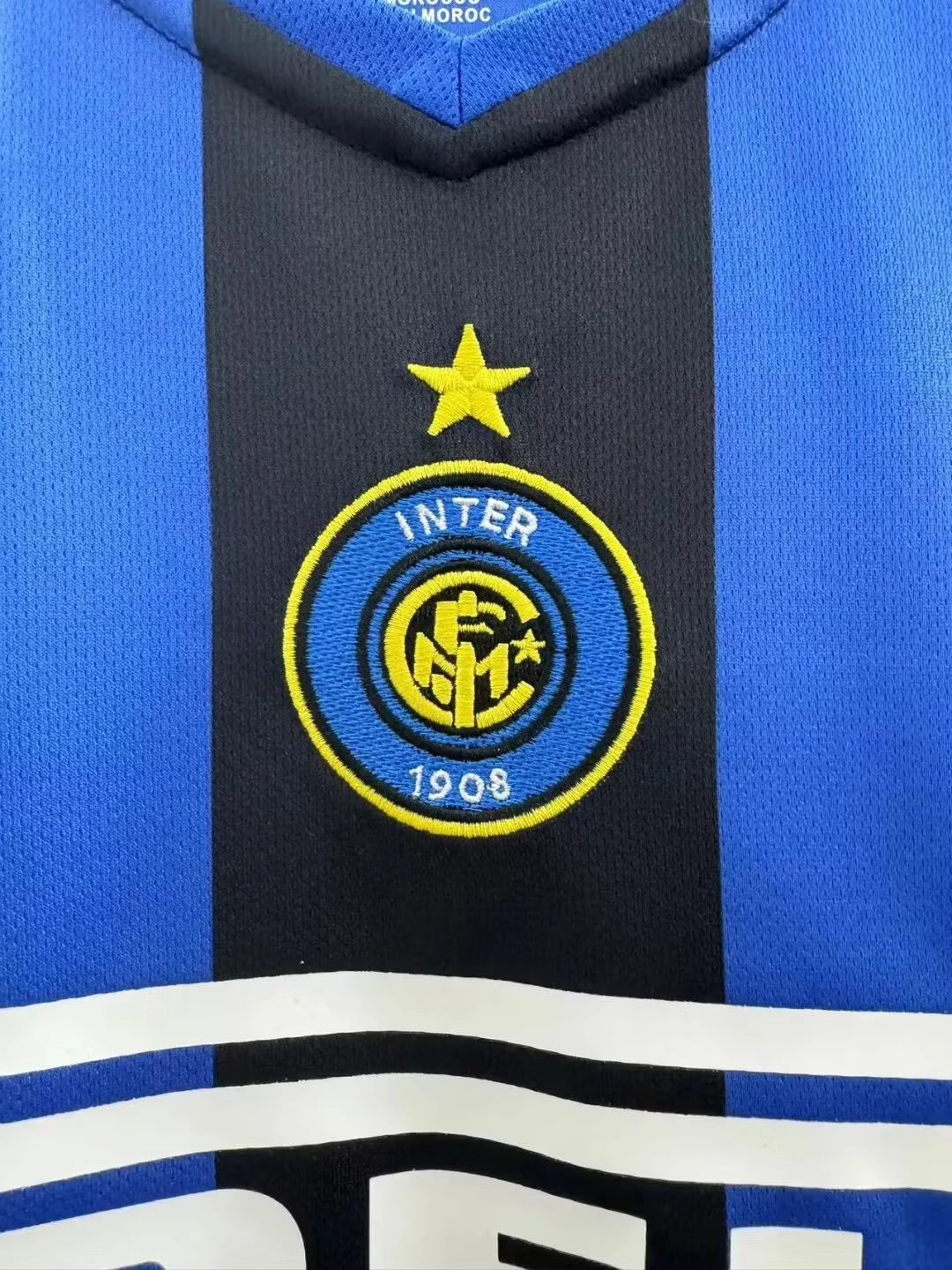 2004-05 Inter Milan Home Retro Jersey view 4