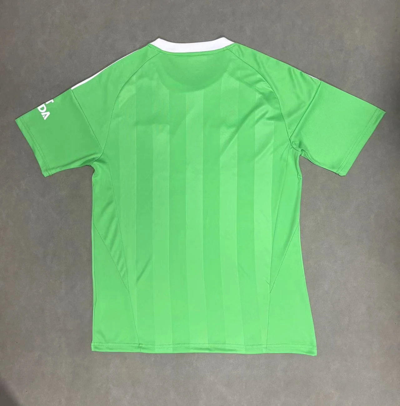 2025-26 Arsenal Goalkeeper Jersey view 2