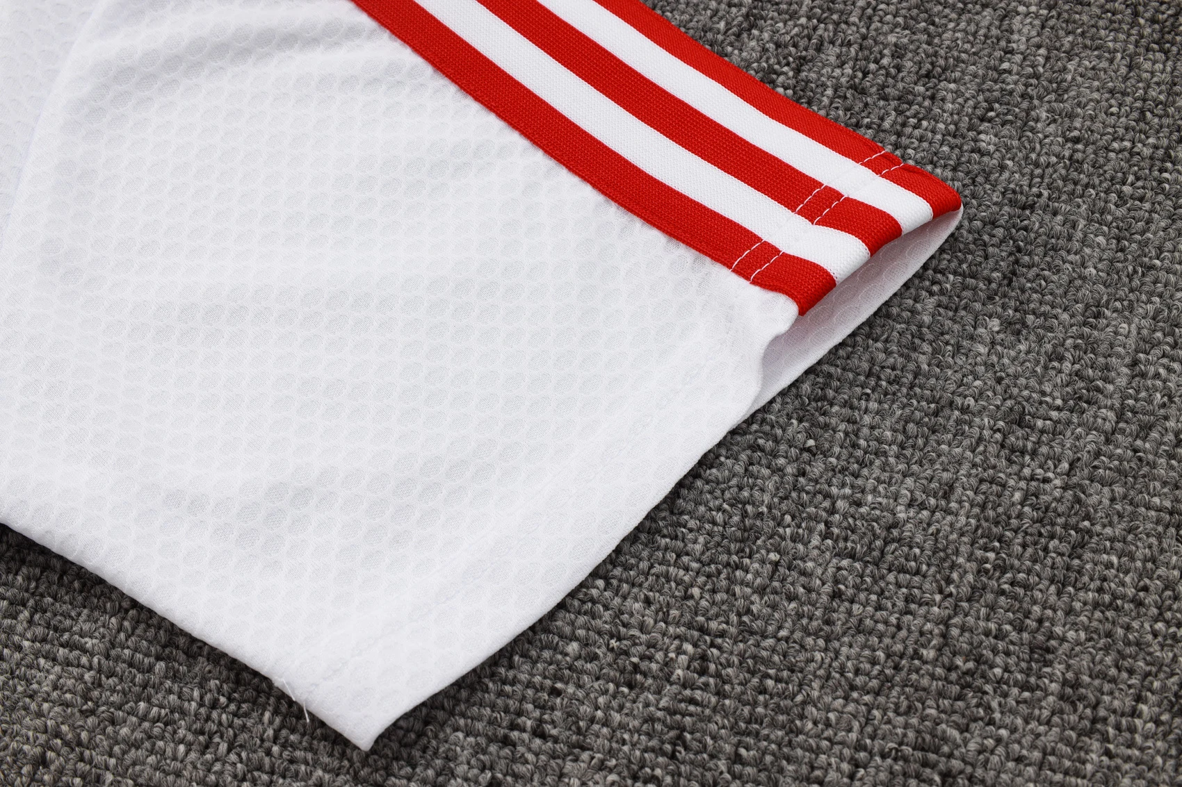 2025-26 Bayern Munich White Short-Sleeve T-Shirt 125th Anniversary Edition view 9
