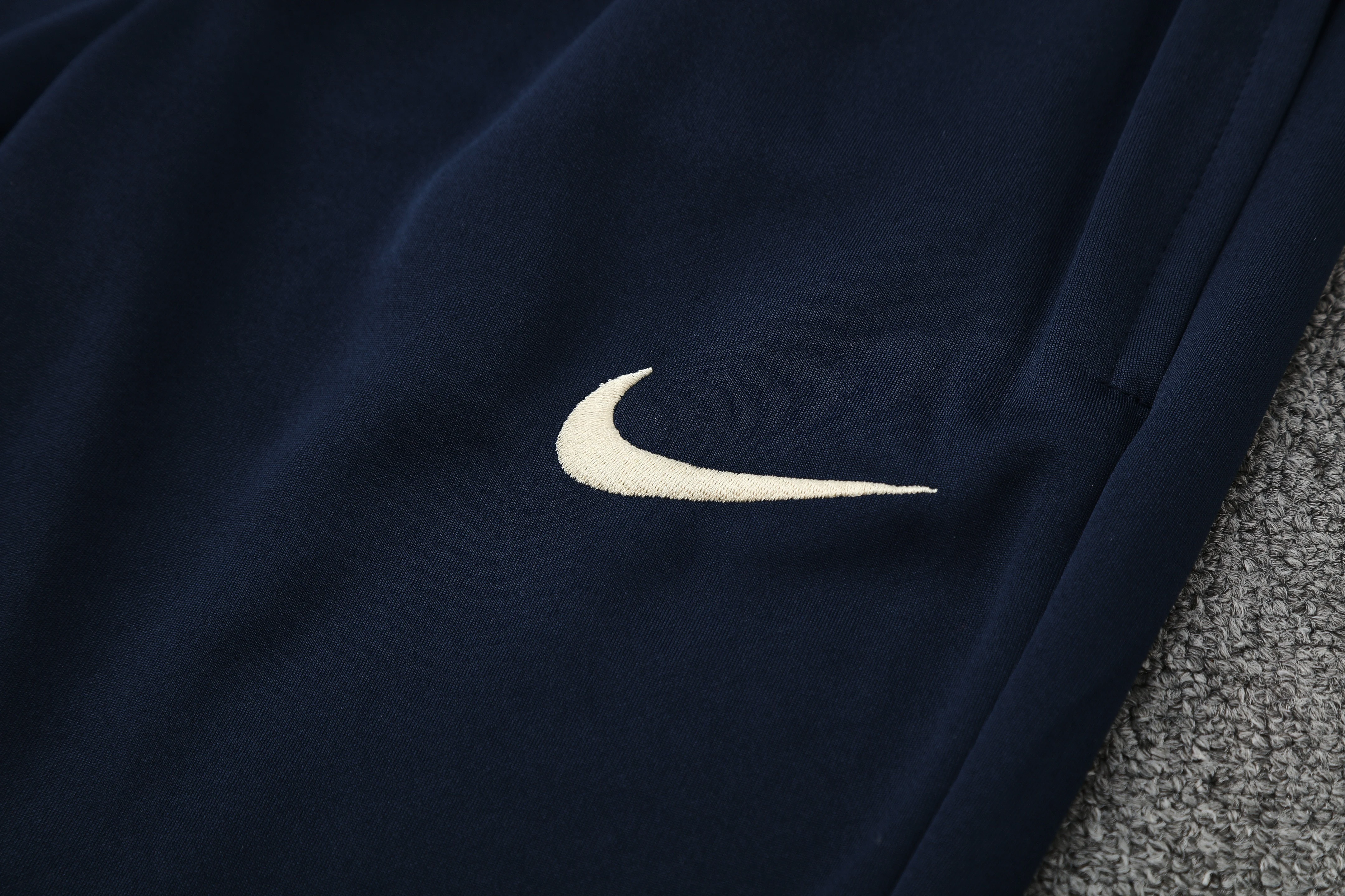 2025-26 Chelsea Hooded Training Jersey view 6