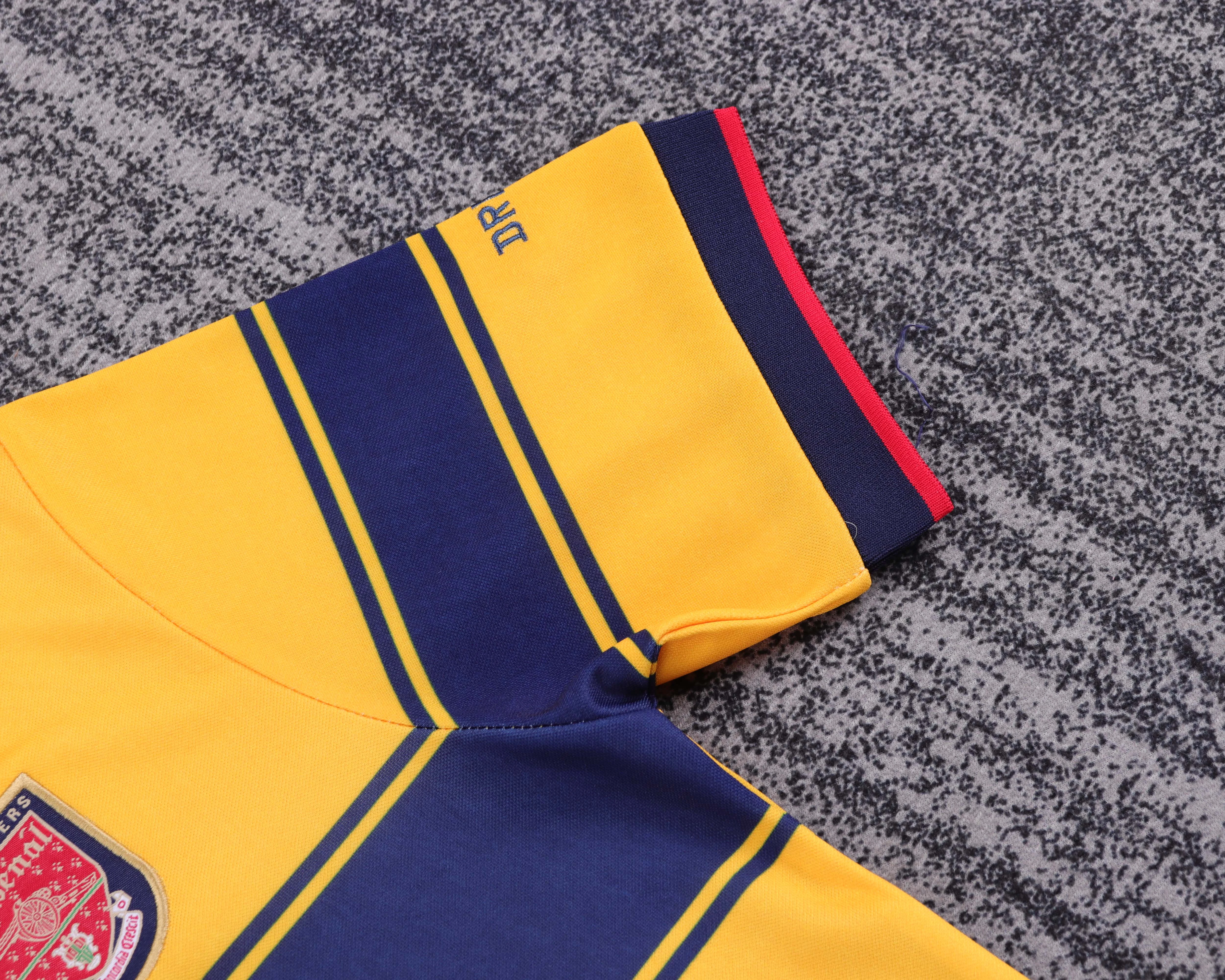 1997-99 Arsenal Away Retro Shirt - Kids view 13