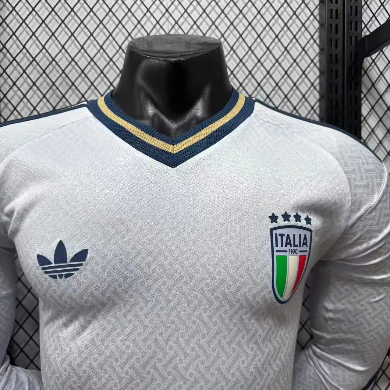 2026 Italy Away Long-Sleeve Jersey — Player Version view 3