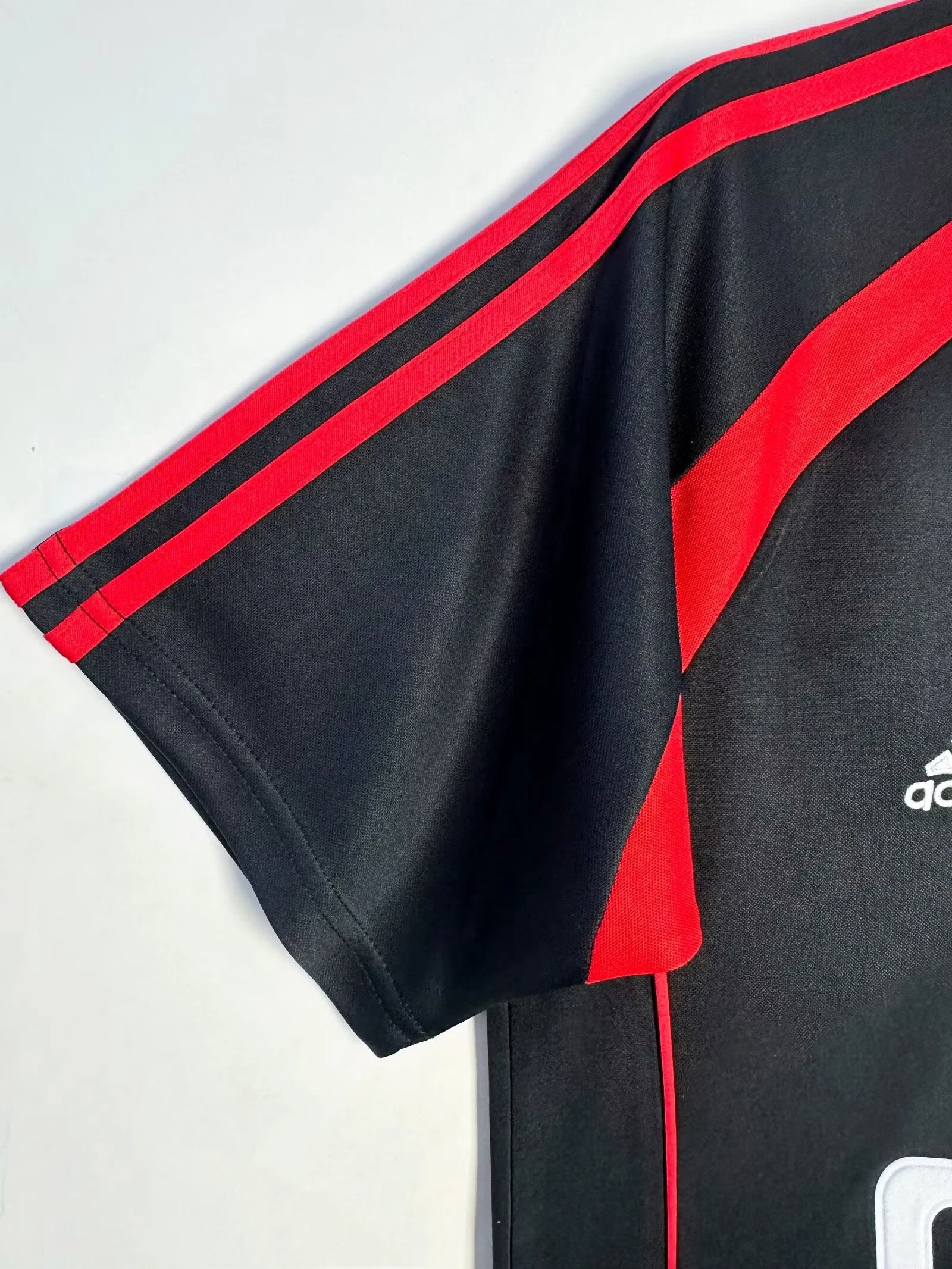 2000-01AC Second Away Retro Jersey view 6