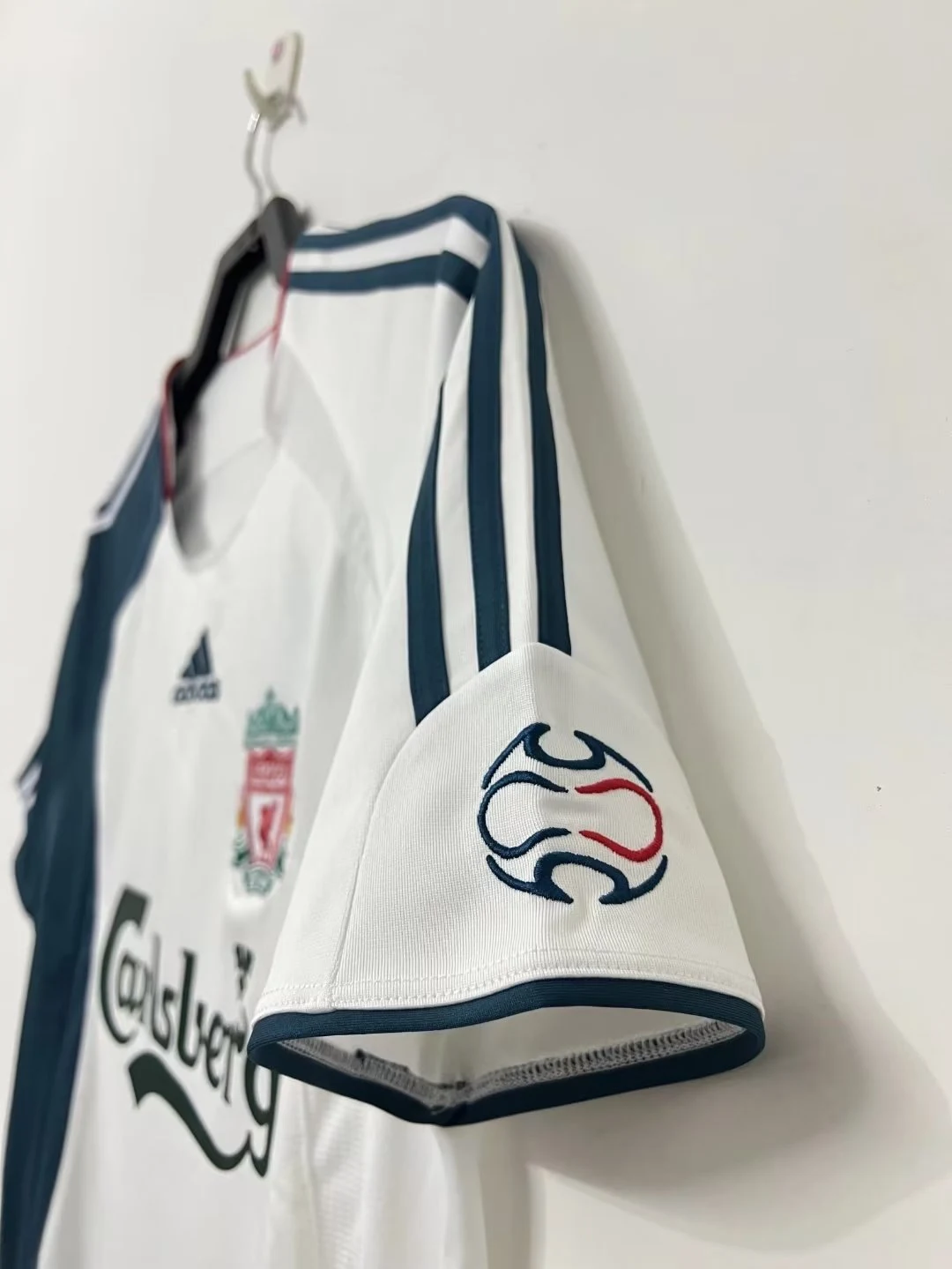 2006-08 Liverpool FC Away Retro Jersey view 8