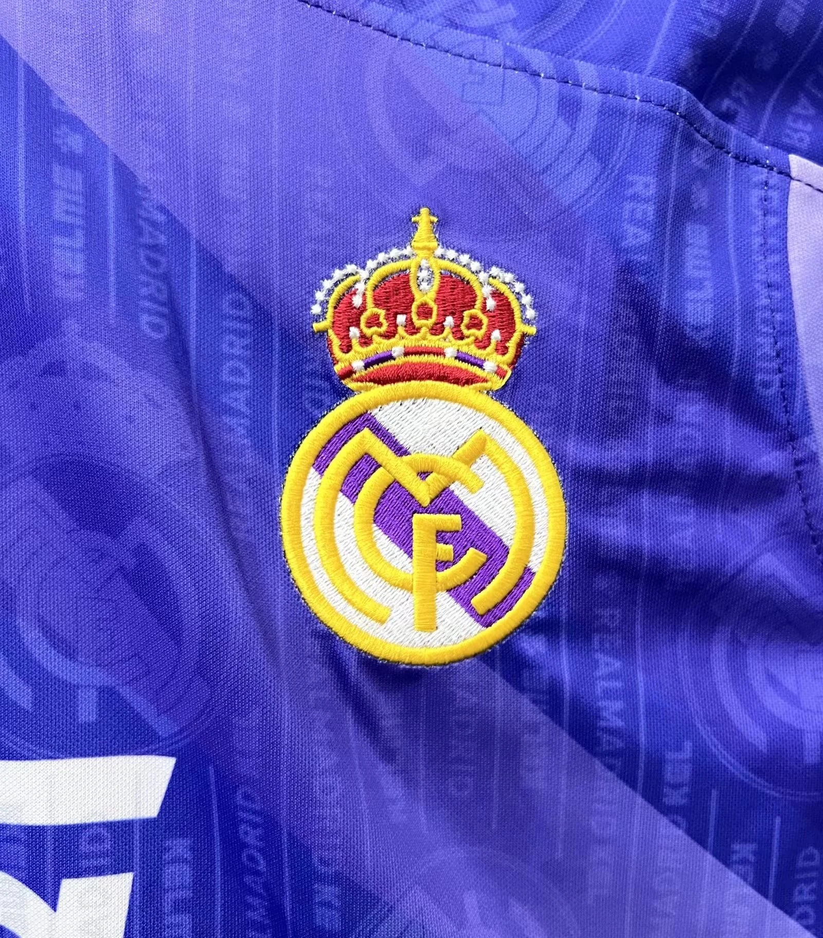 1996-97 Real Madrid Away Retro Jersey view 5