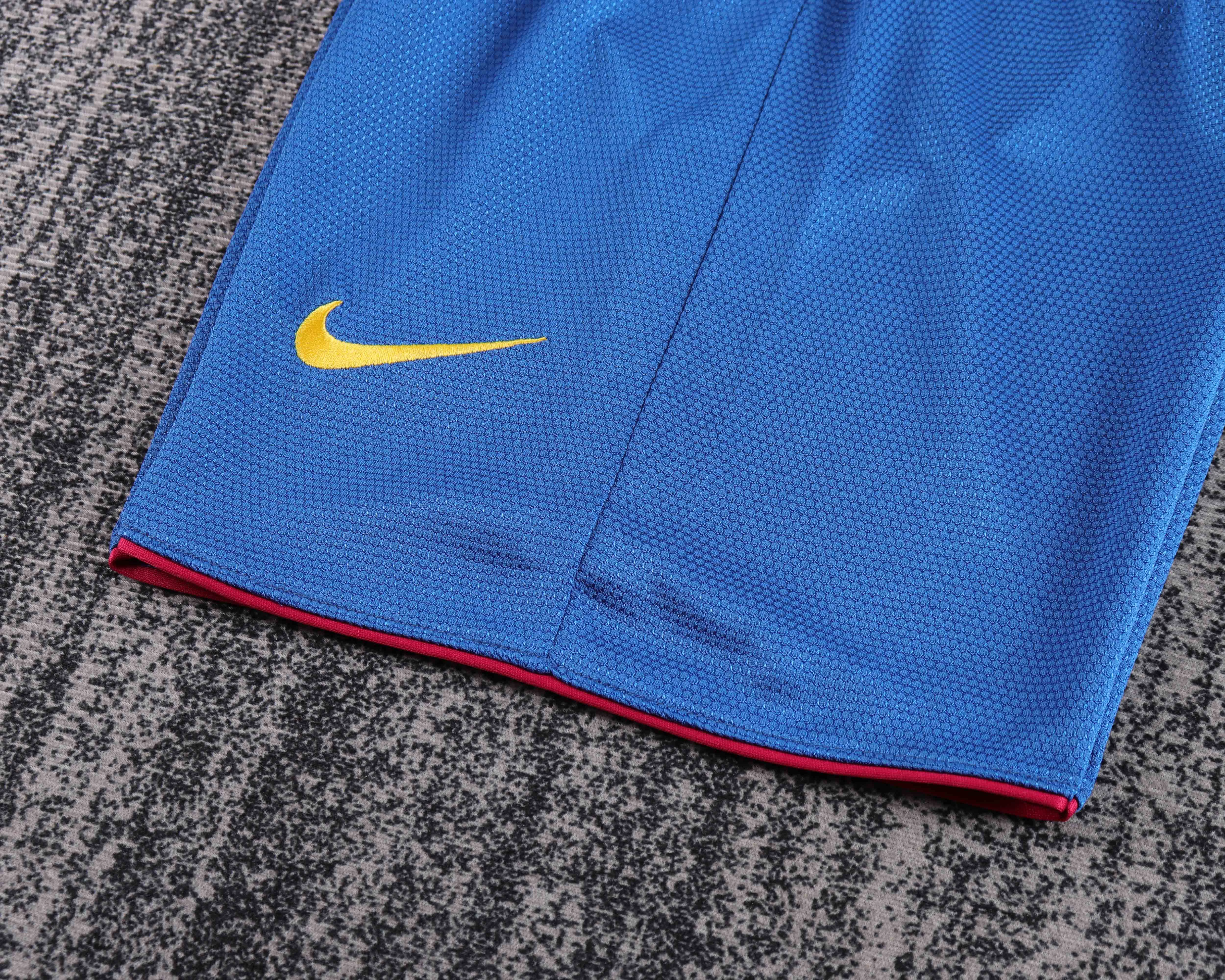 2007-08 Barcelona Home Retro Shirt - Kids Sizes view 7