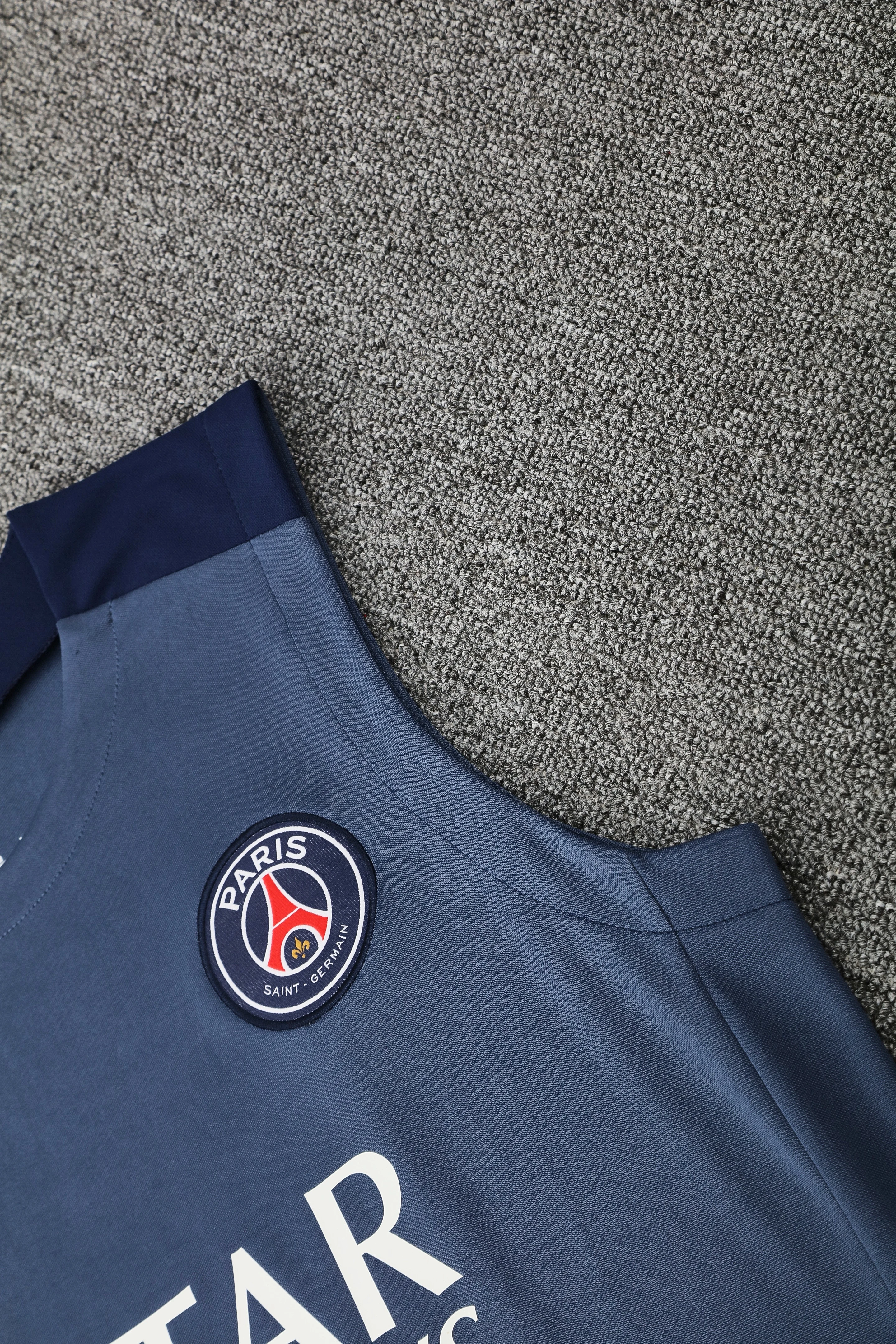 2025-26 Paris Saint-Germain training vest jersey view 18