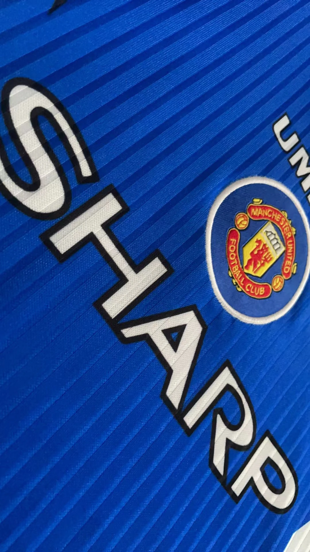 1996-98 Manchester United Away Shirt - Kids Sizes view 3