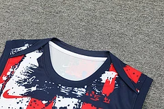 2024-25 Paris Saint-Germain training shirt view 9