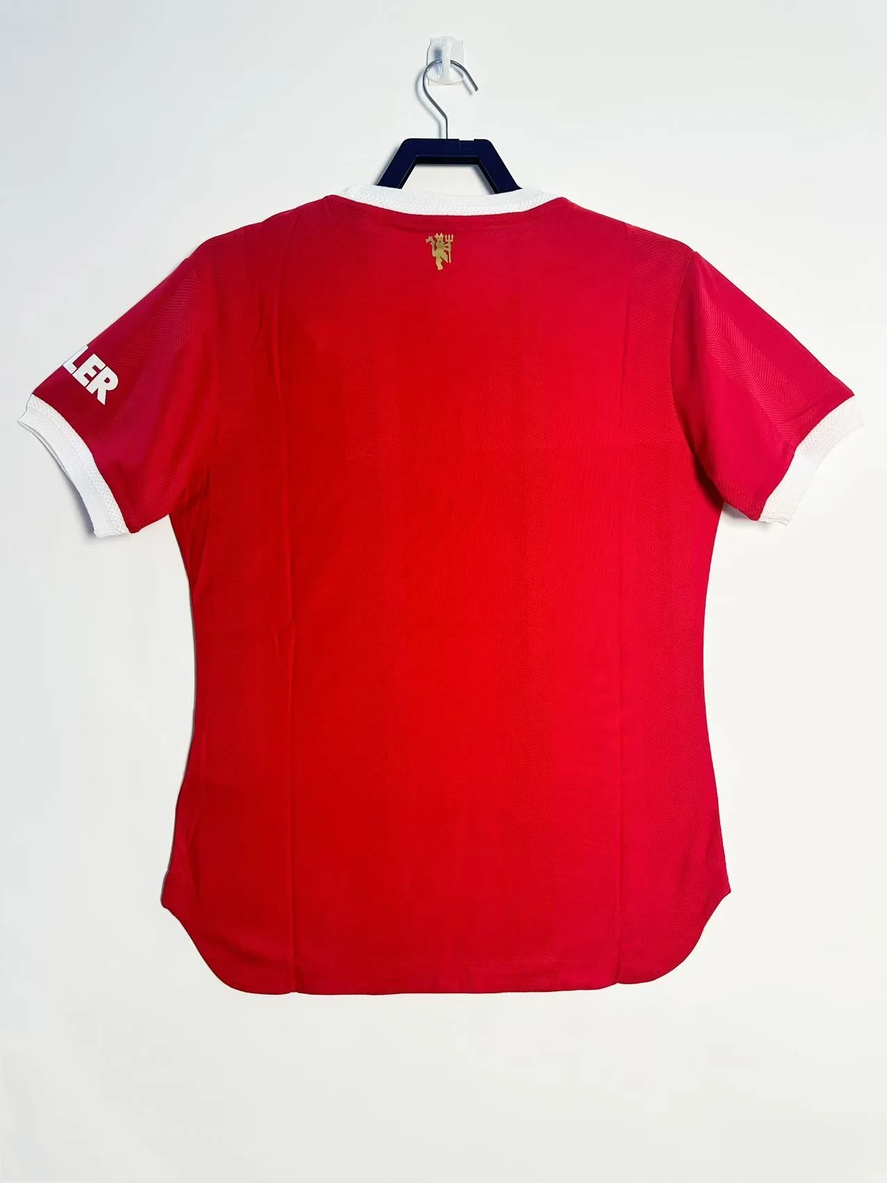 2021-22 Manchester United Home Retro Shirt view 2