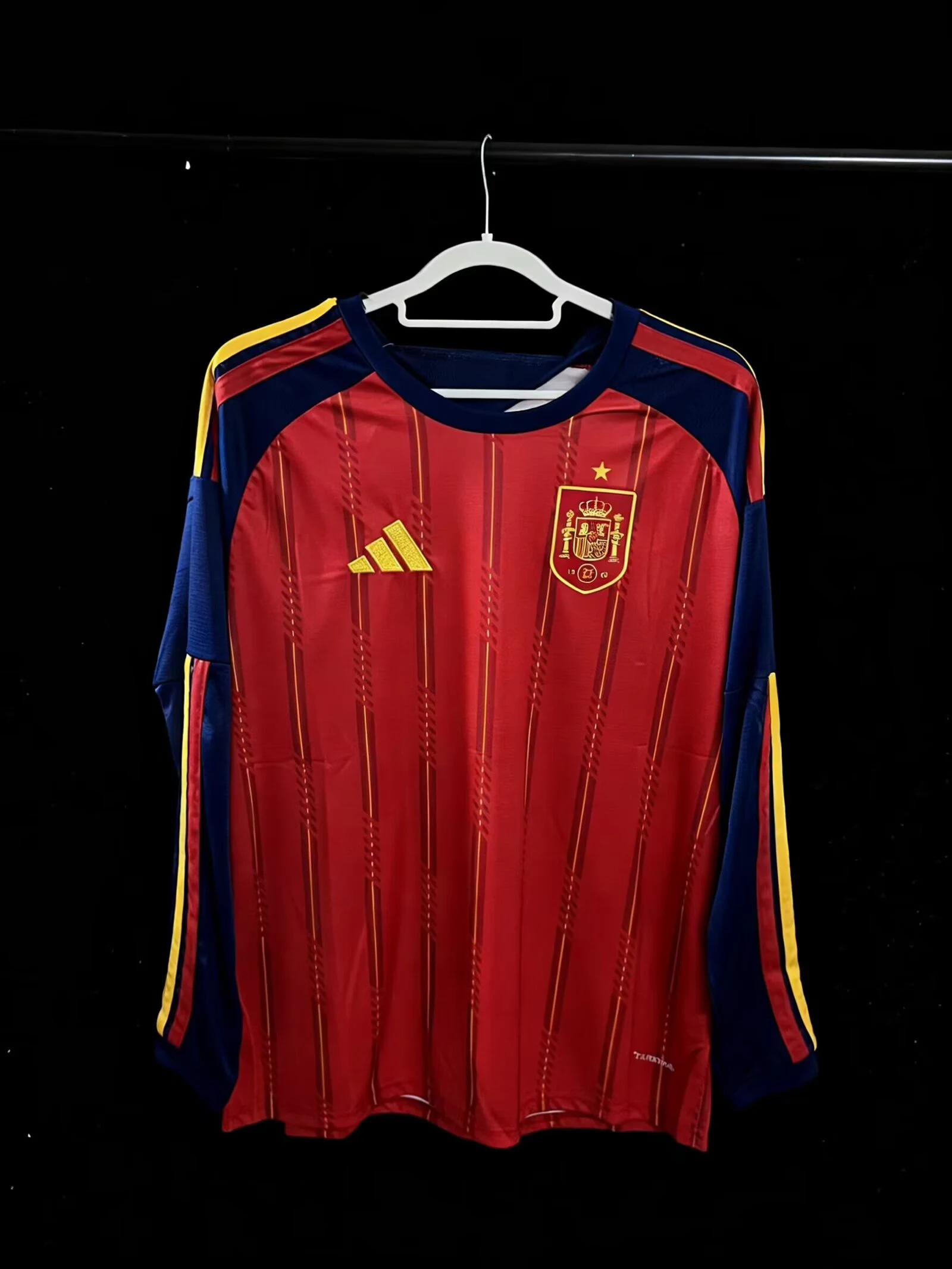2026 Spain Home Long-Sleeve Jersey - Fan Edition