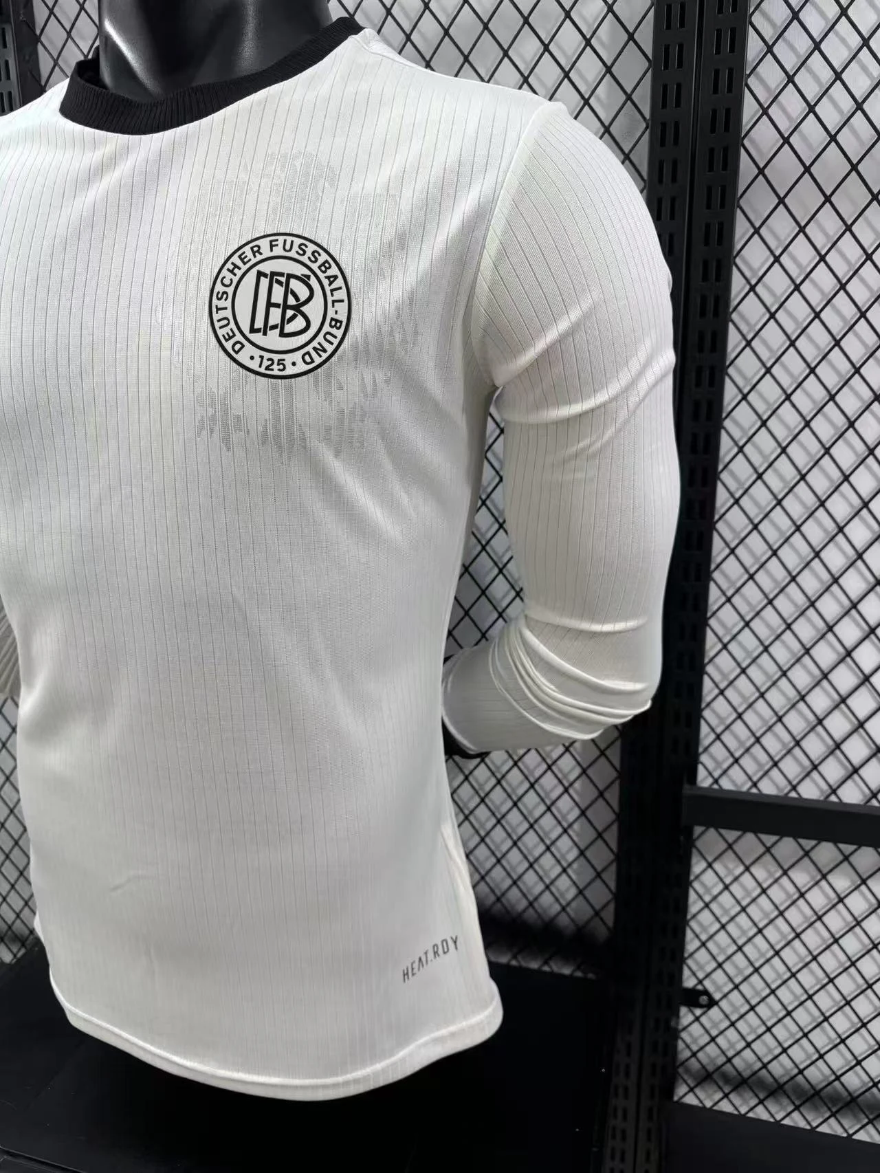2025-26 Germany National Team 125th Anniversary Long-Sleeve Jersey – Player Version view 9