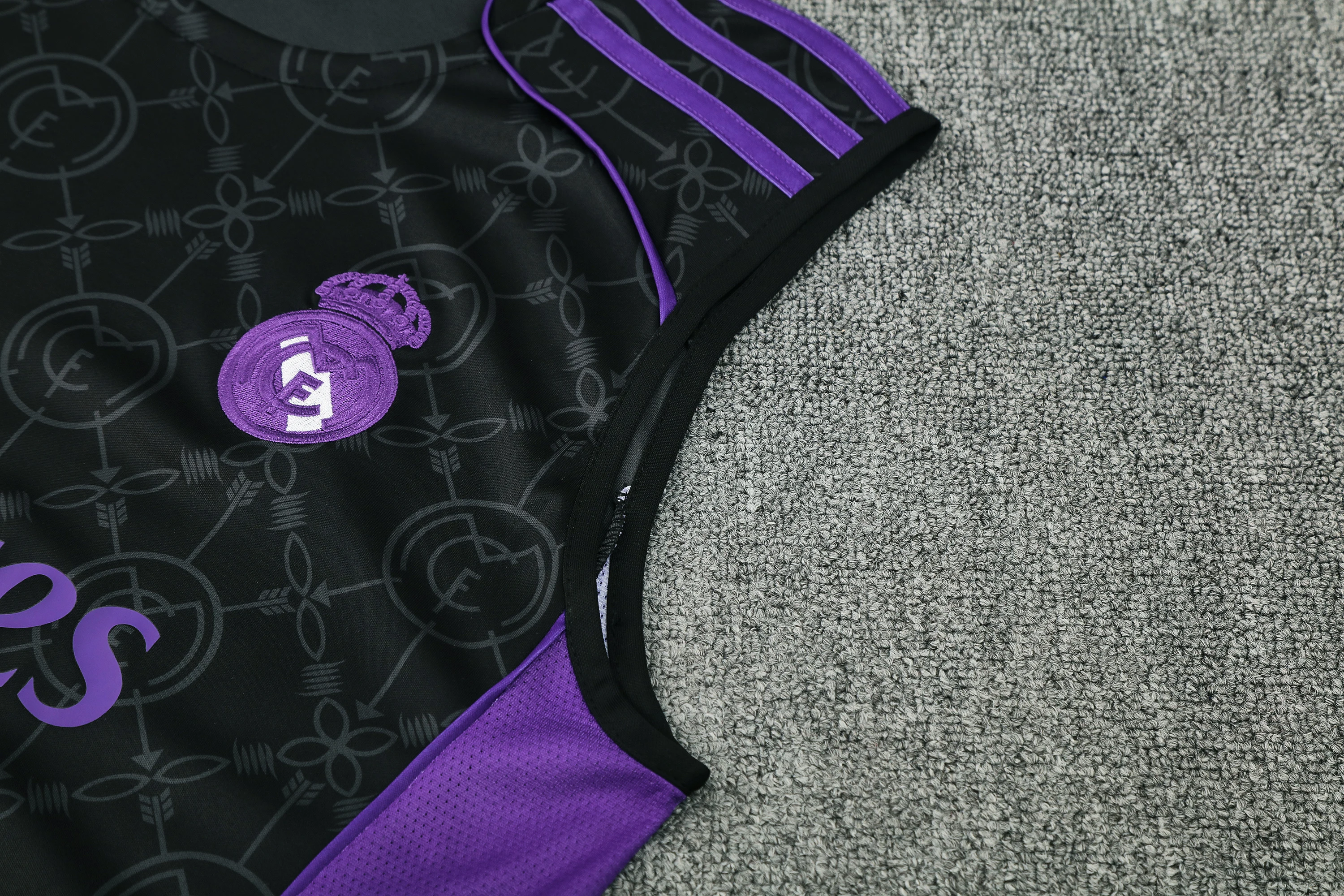 2025-26 Real Madrid Training Vest Jersey view 17