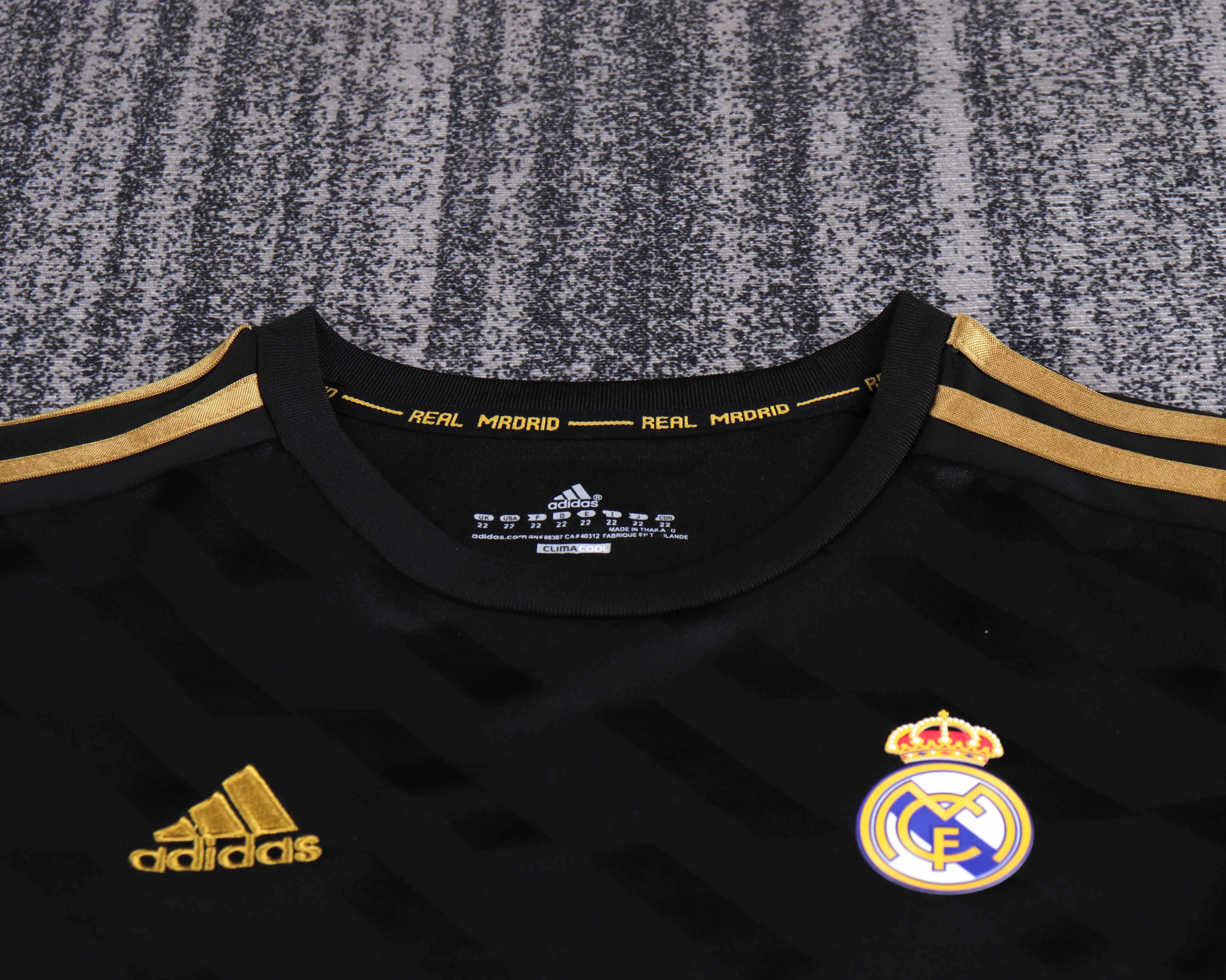 2011-12 Real Madrid Away Retro Shirt - Kids Sizes view 13