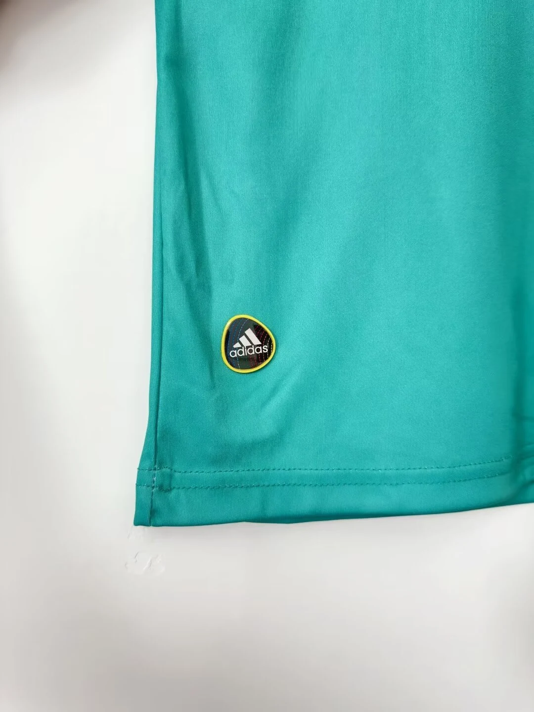 2010 Spanish goalkeeper retro jersey view 7