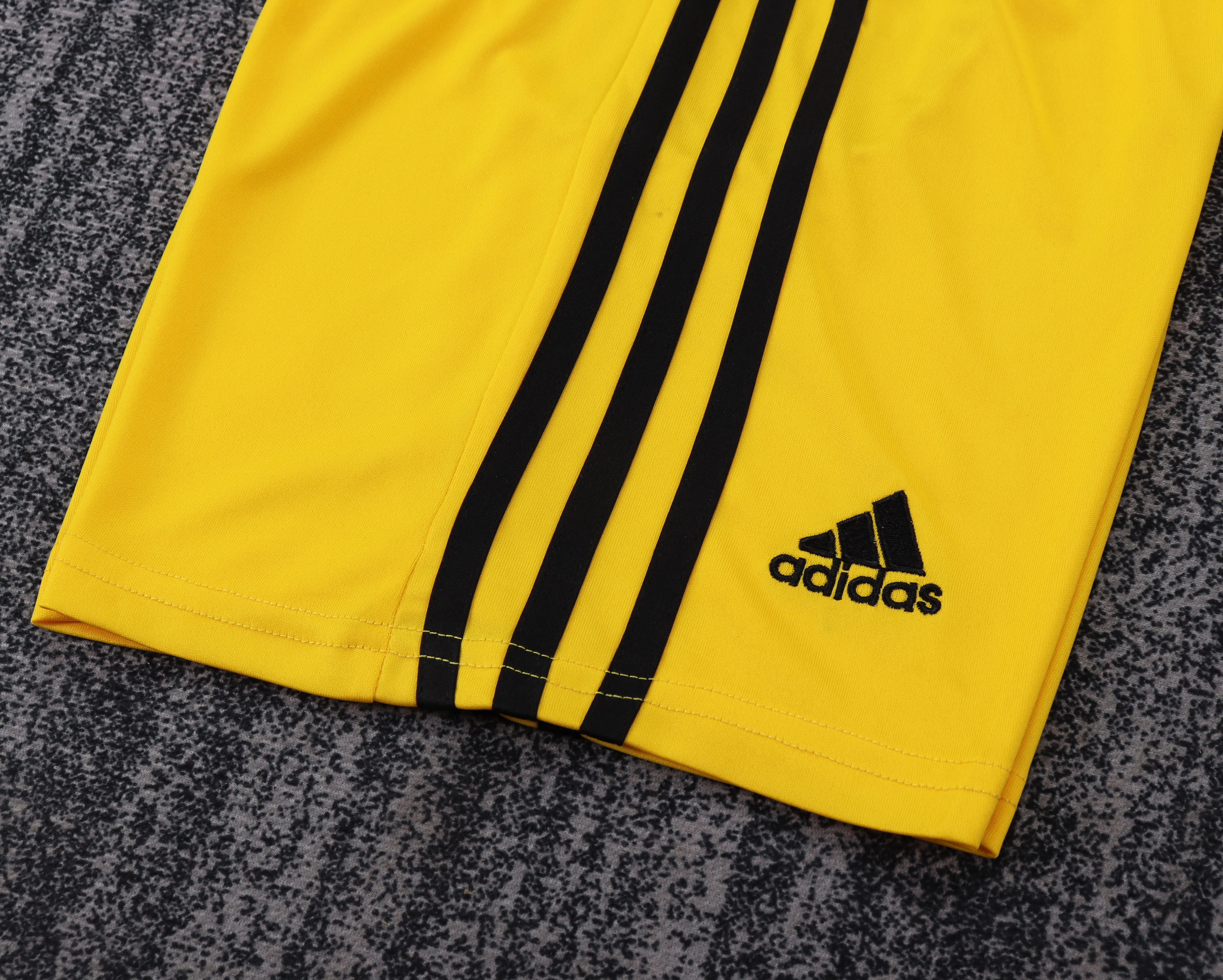 2011-12 Real Madrid Yellow Goalkeeper Retro Shirt - Kids view 14