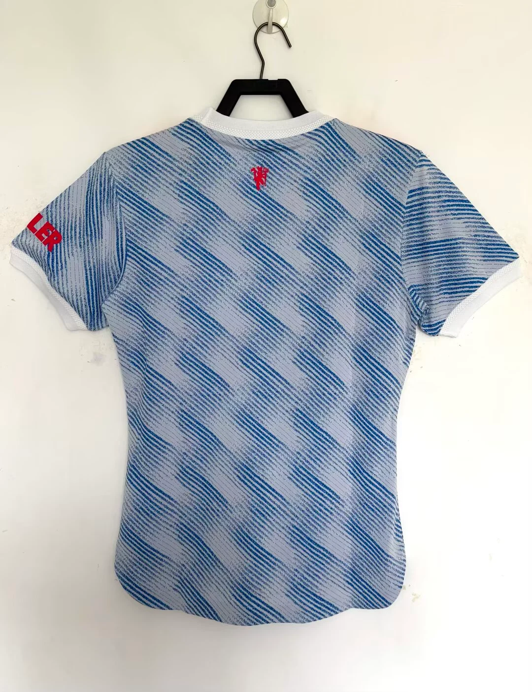 2021-22 Manchester United Away Retro Jersey – Player Version view 2