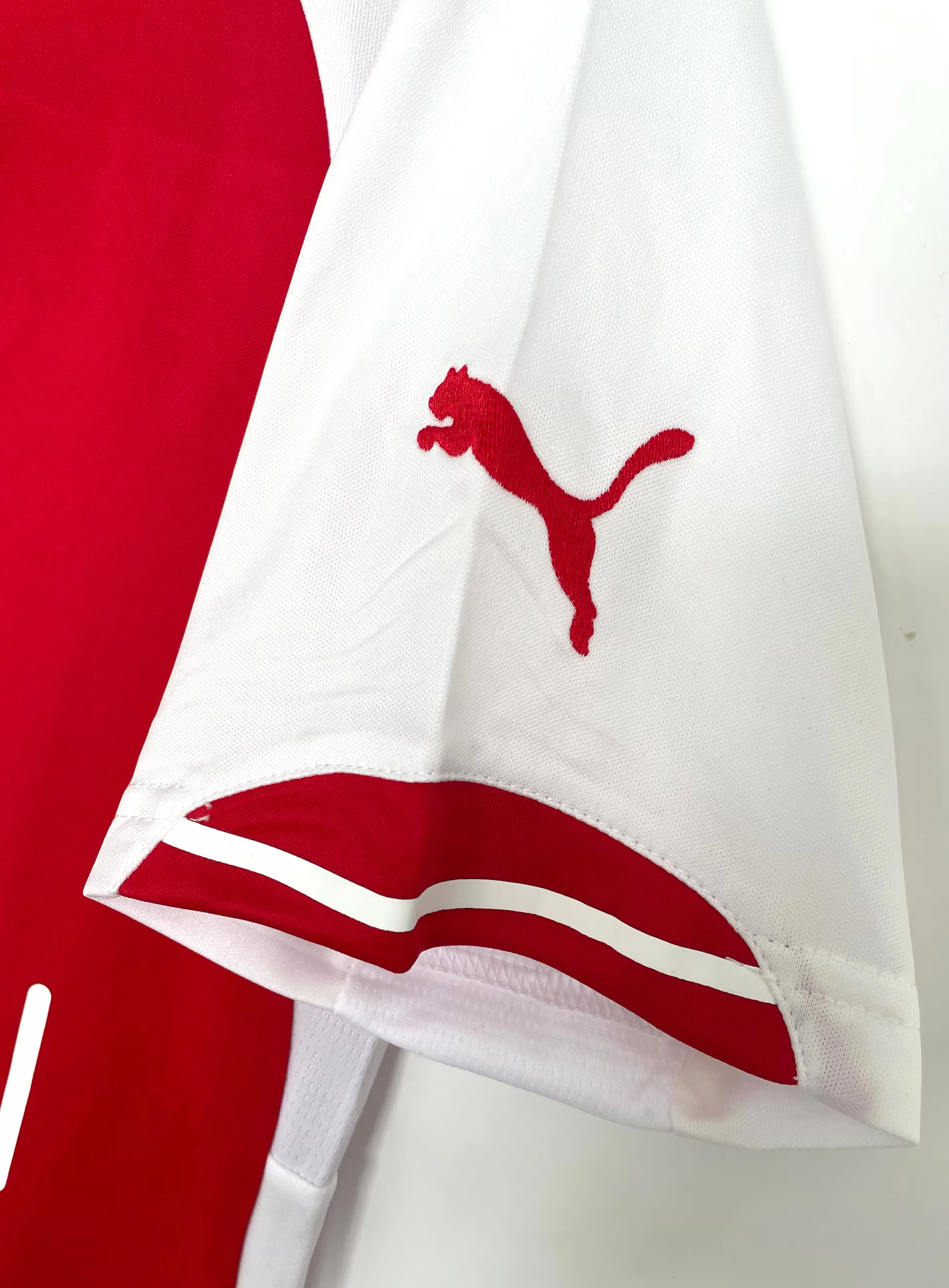 2014-15 Arsenal Home Retro Shirt view 3