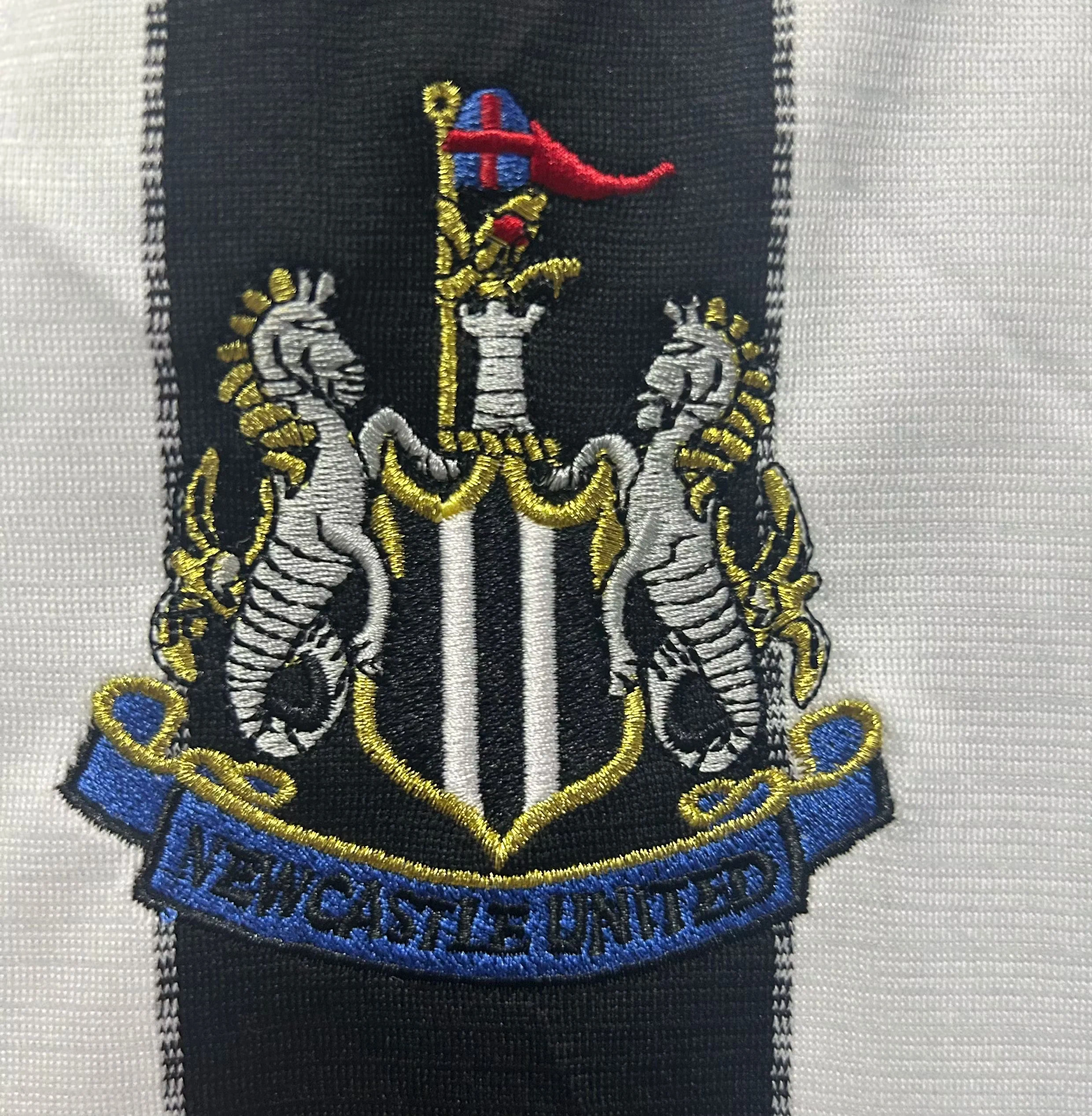 1999-00 Newcastle United Home Retro Jersey view 8