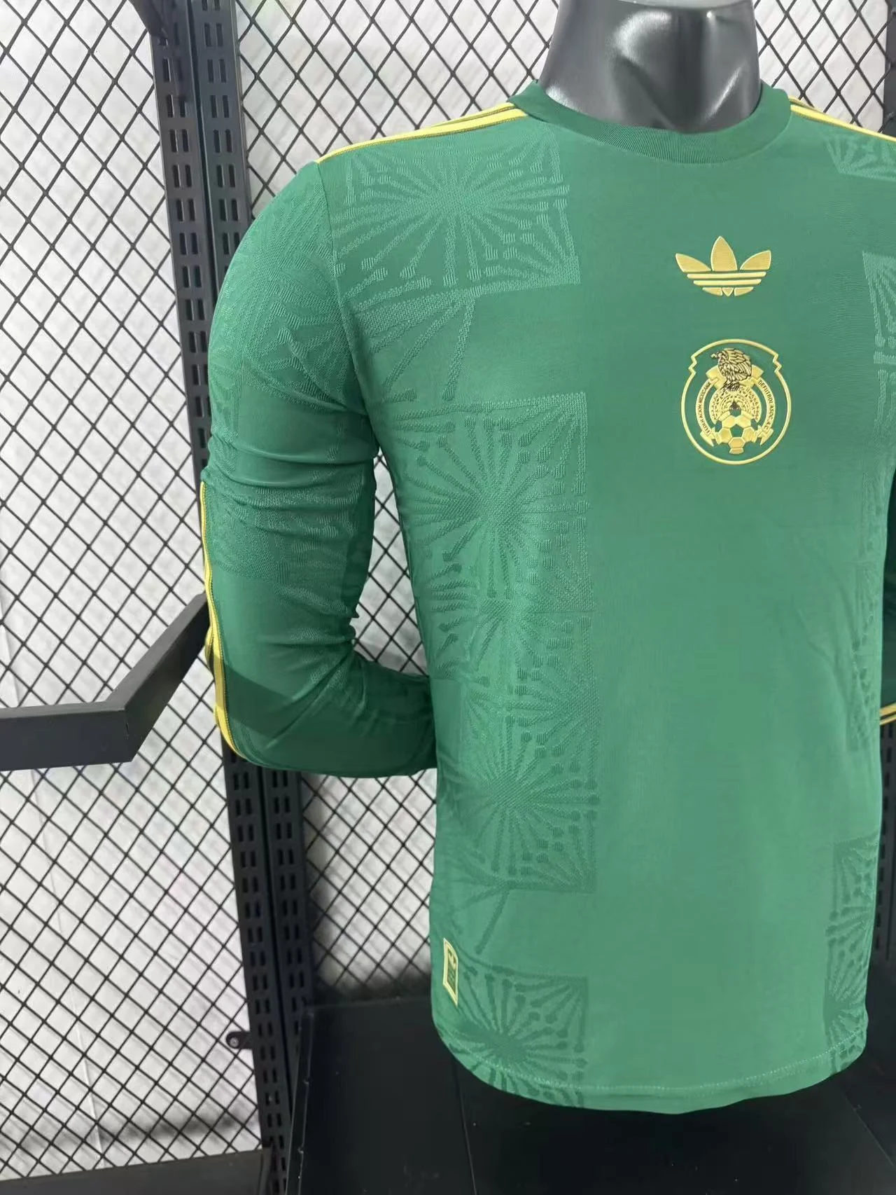 2025-26 Mexico Gold Cup Edition Long-Sleeve Jersey – Player Version view 8