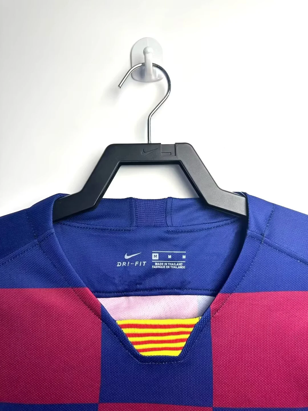 2019-20 Barcelona Home Retro Jersey view 5
