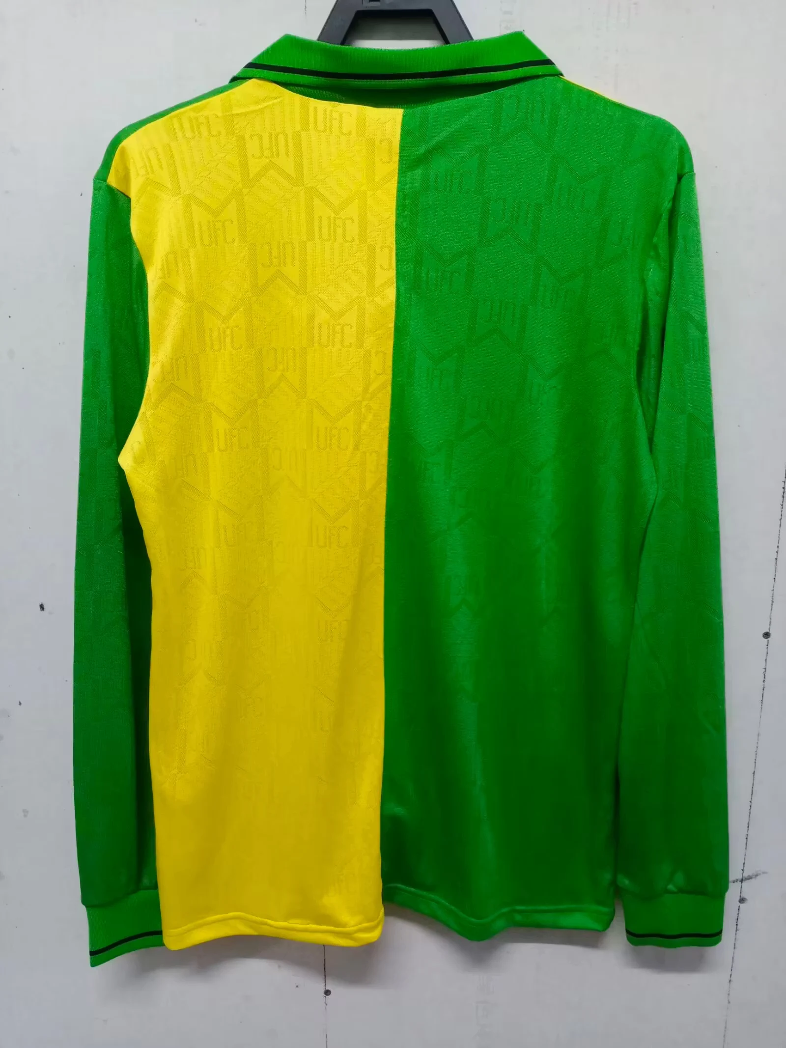 1992-94 Manchester United Away Long Sleeve Retro Shirt view 2