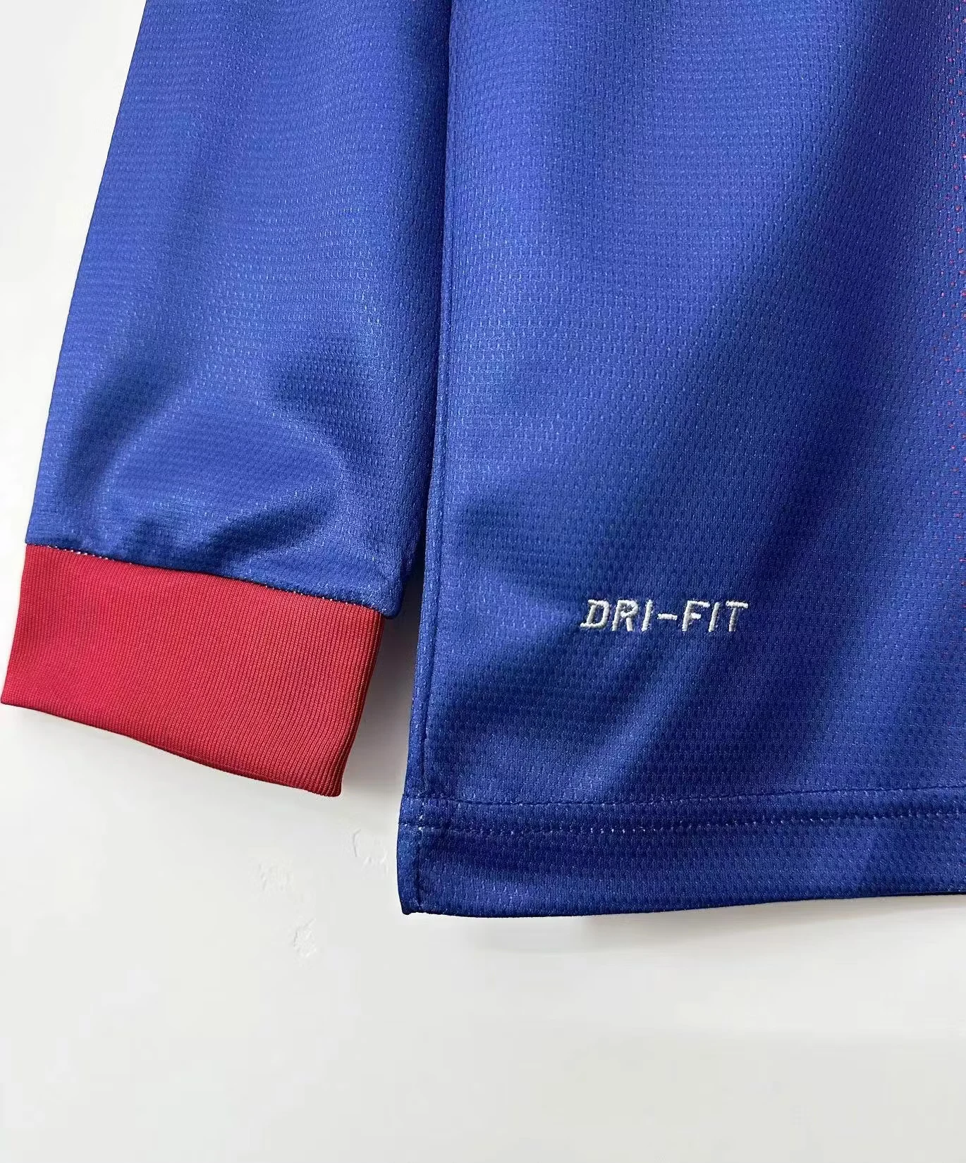 2012-13 Barcelona Home Long Sleeve Retro Jersey view 3