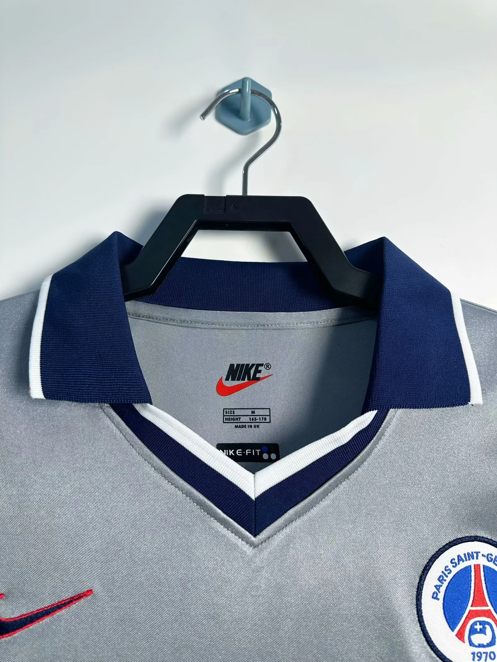 2000-01 Paris Retro Away Jersey view 3