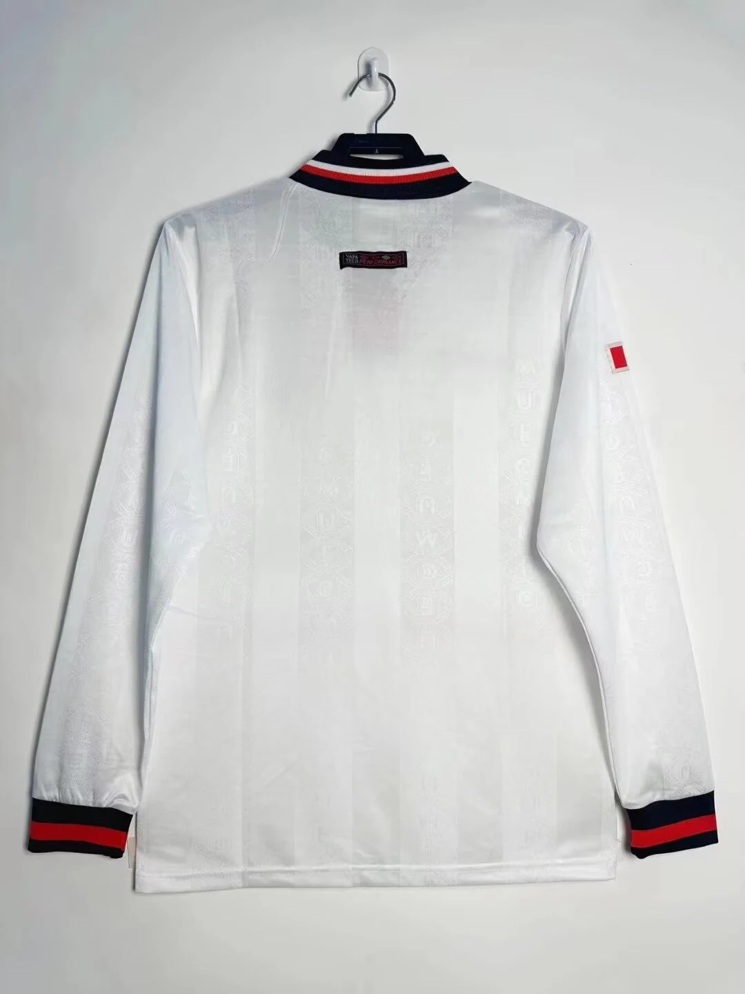 1998-99 Manchester United Away Long Sleeve Retro Shirt view 2