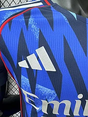 2025-26 Arsenal Away Shirt - Players view 4