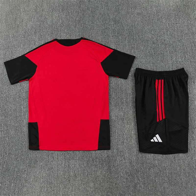 2026-27 Manchester United Red Short-Sleeve Training Jersey view 15