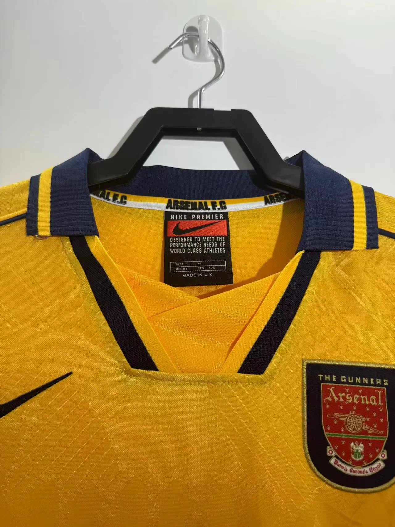 1996-97 Arsenal Away Retro Kit view 10