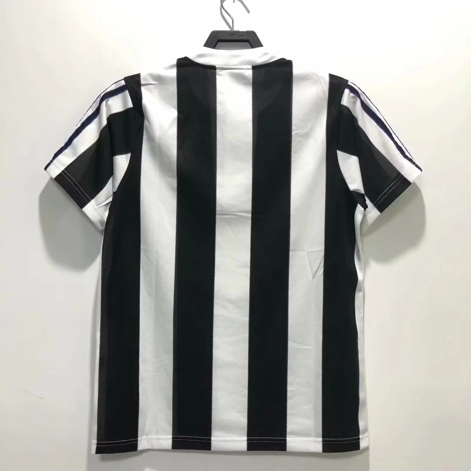 1995-97 Newcastle United Home Retro Jersey view 2