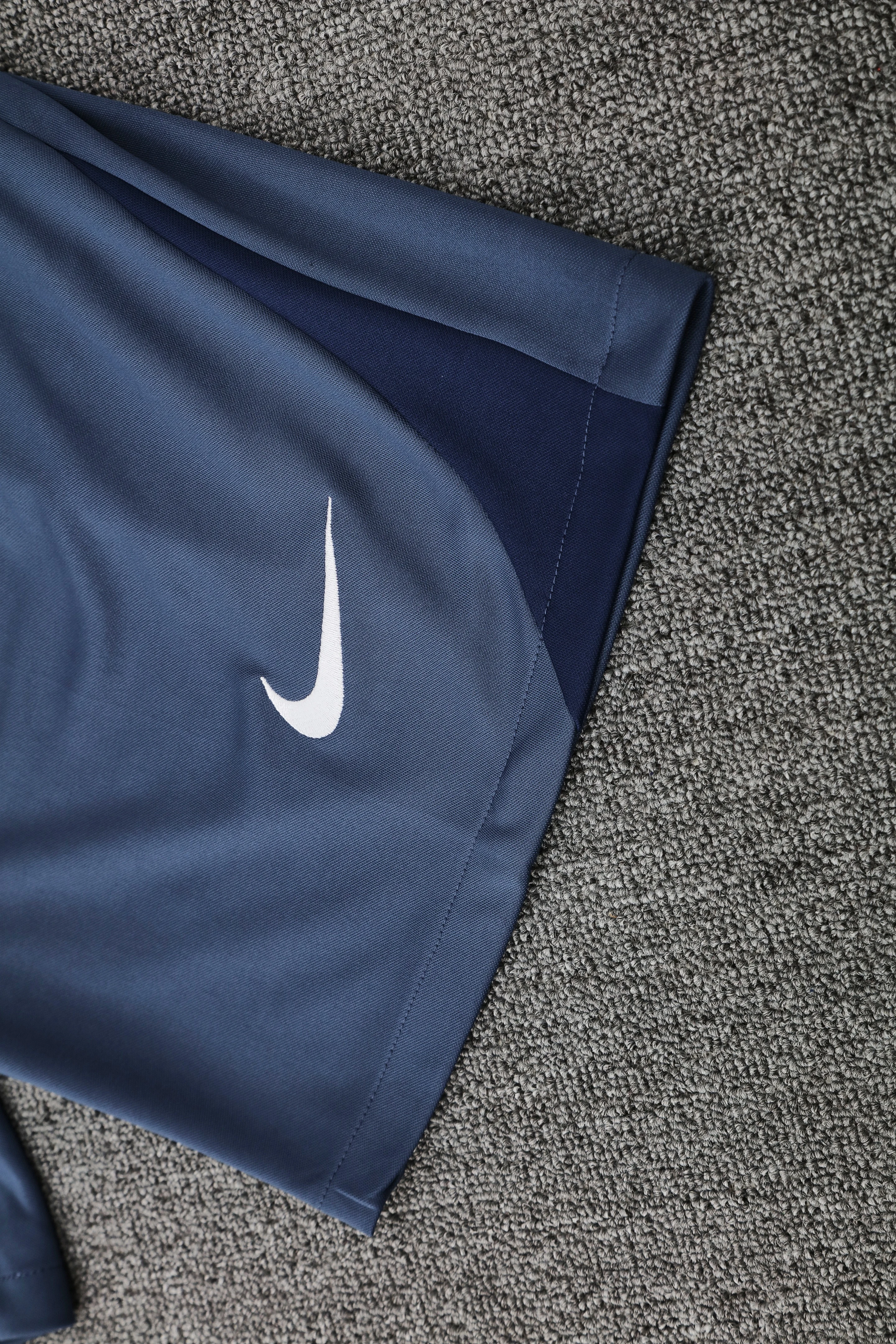 2025-26 Paris Saint-Germain training vest jersey view 13