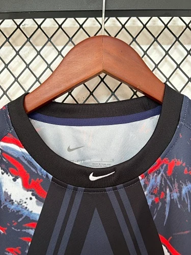 2026 England Goalkeeper Jersey - Fan Edition view 3