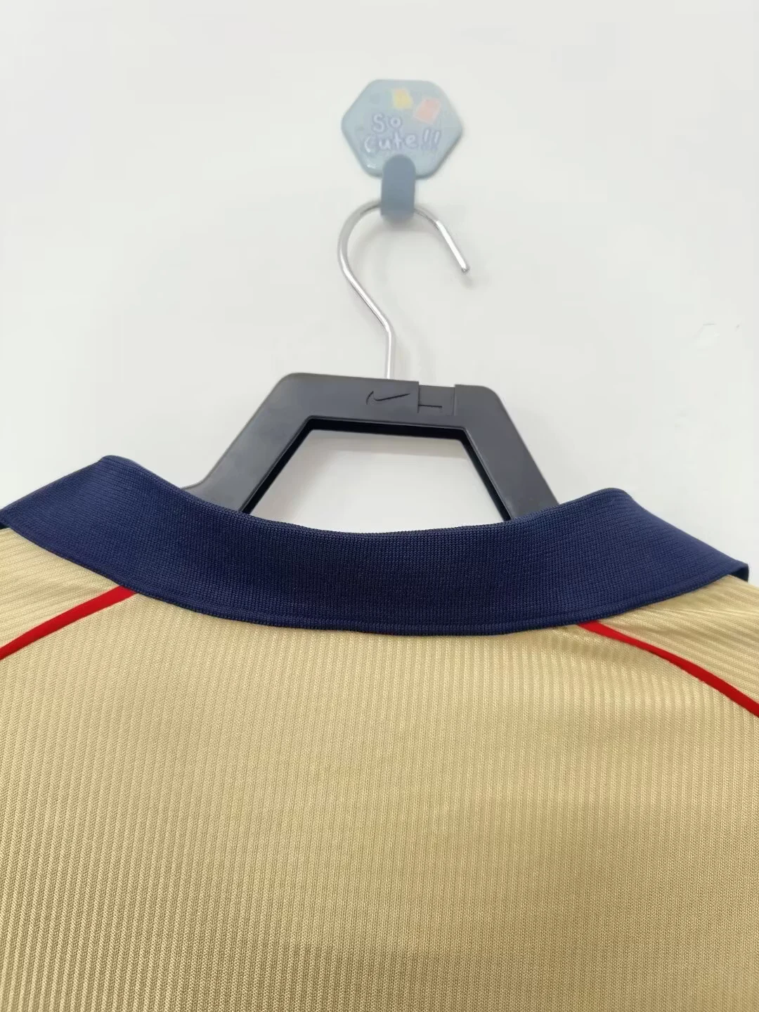 2001-02 Arsenal Away Retro Shirt view 4