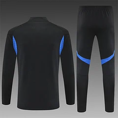 2025-26 Manchester United Black Half-Raised Training Jersey view 2
