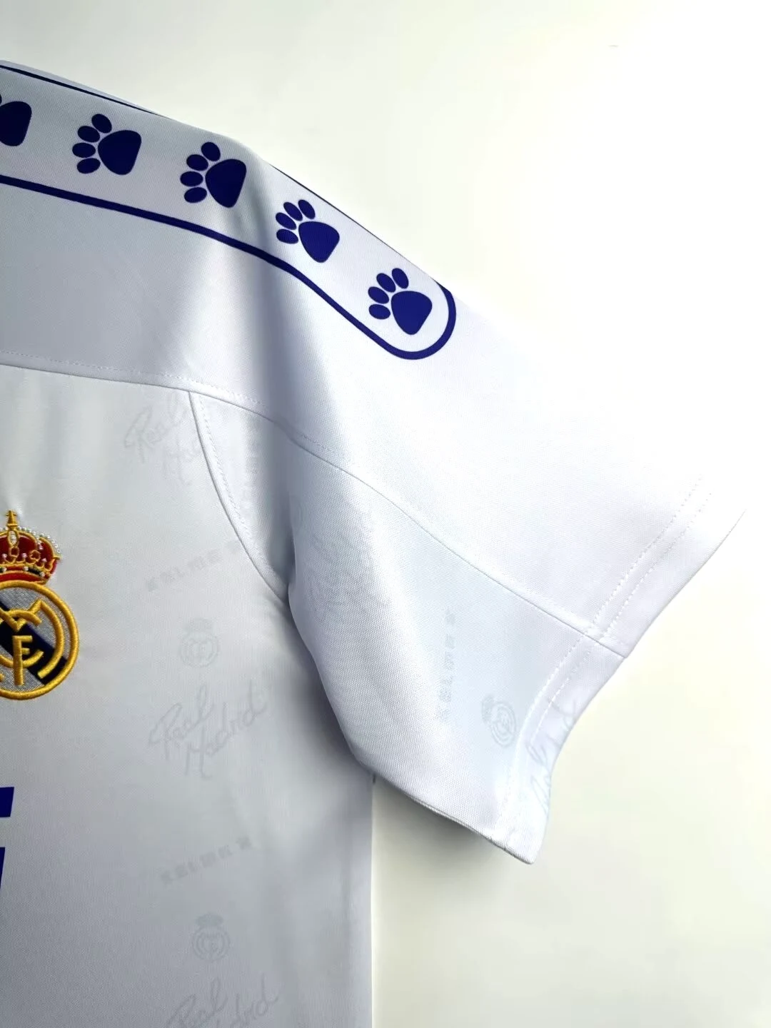 1994-96 Real Madrid Home Retro Jersey view 5