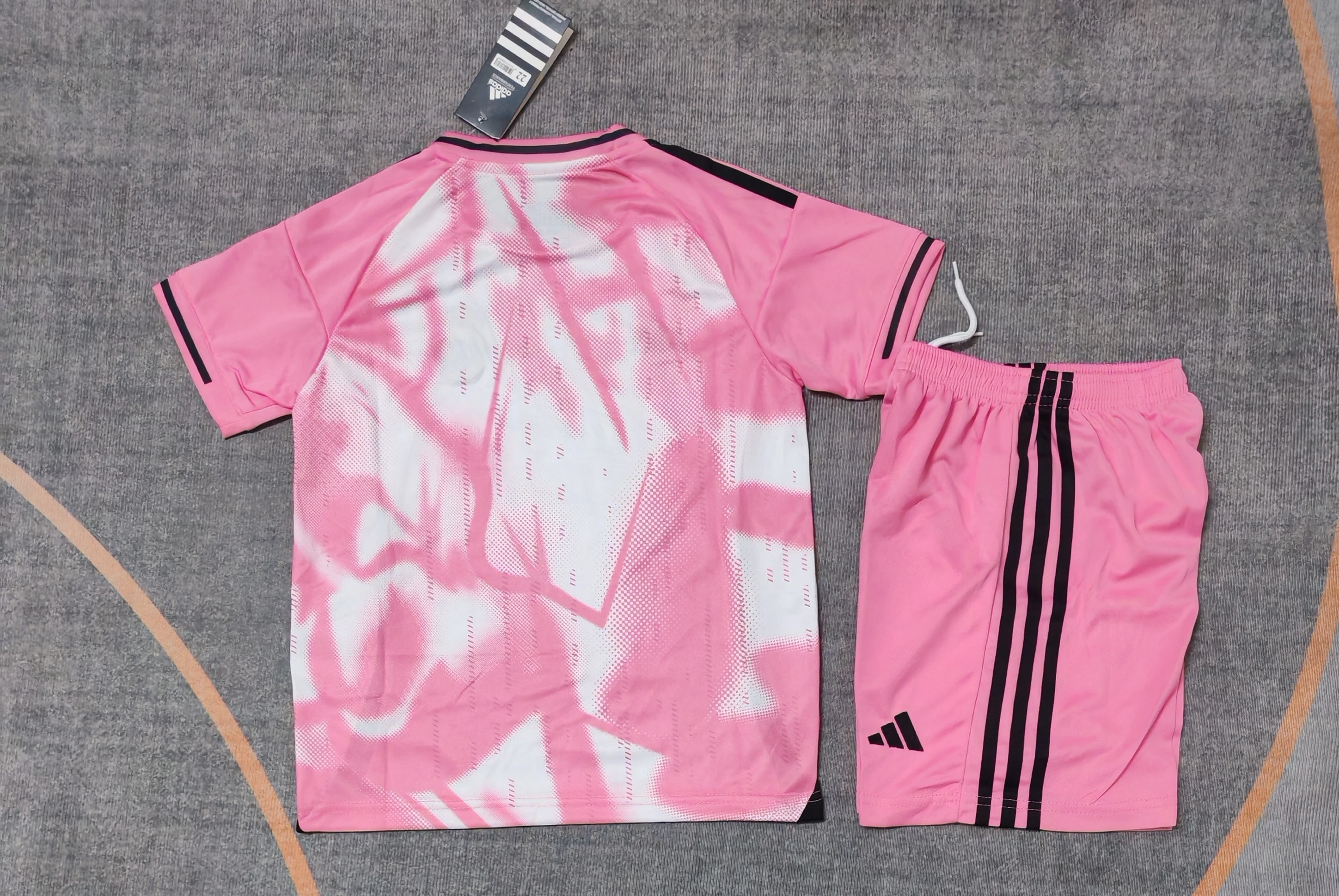 2025-26 Real Madrid Pink Special Edition Jersey – Kids' view 2