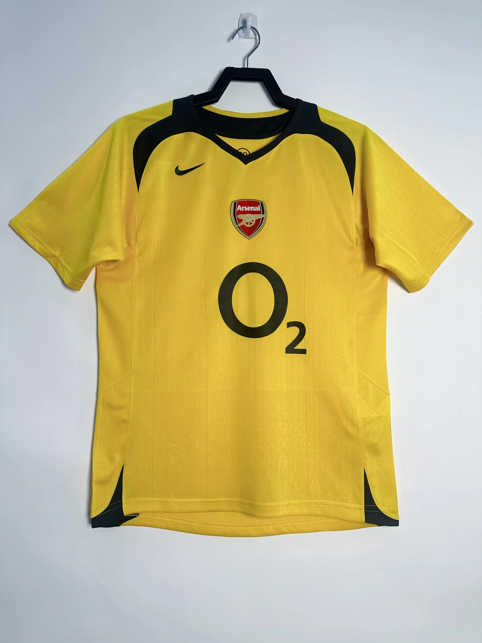 2005-06 Arsenal Away Retro Shirt