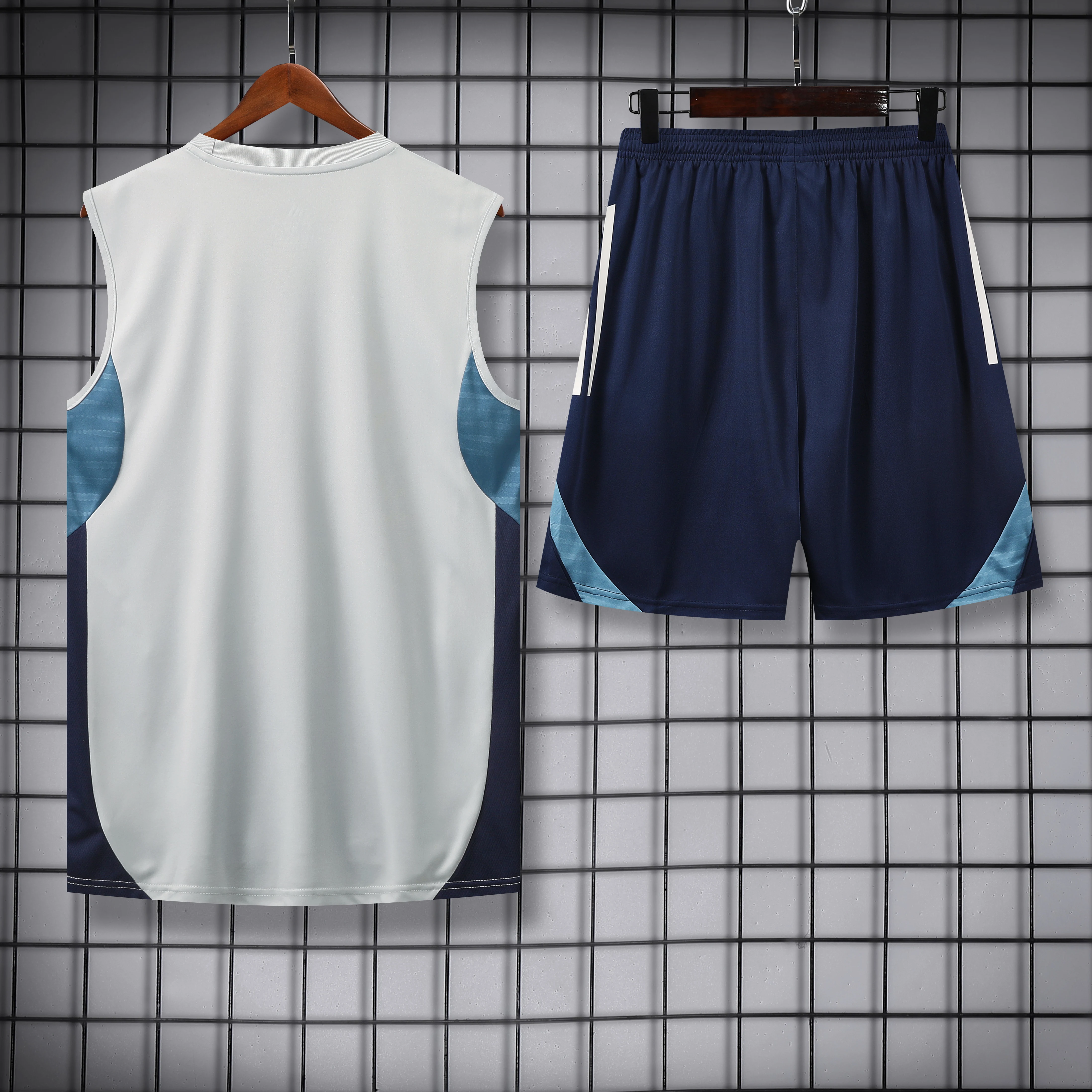 2025-26 Arsenal training vest jersey view 2