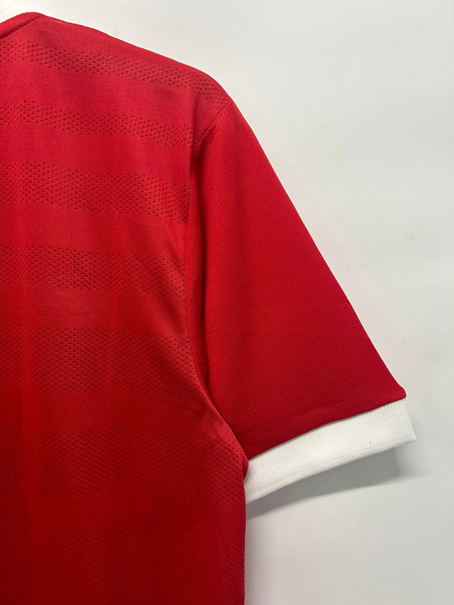 1997-98 Liverpool Home Retro Jersey view 4