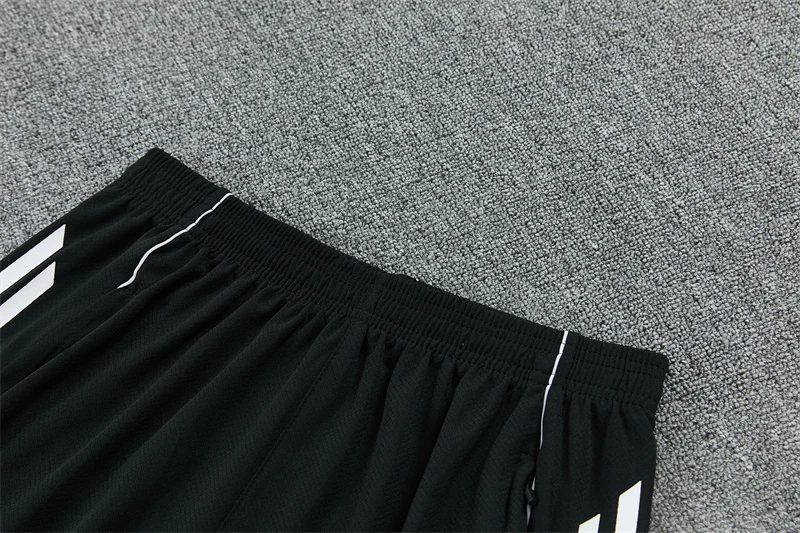 2025-26 Real Madrid Black Short-Sleeve Training Jersey view 8
