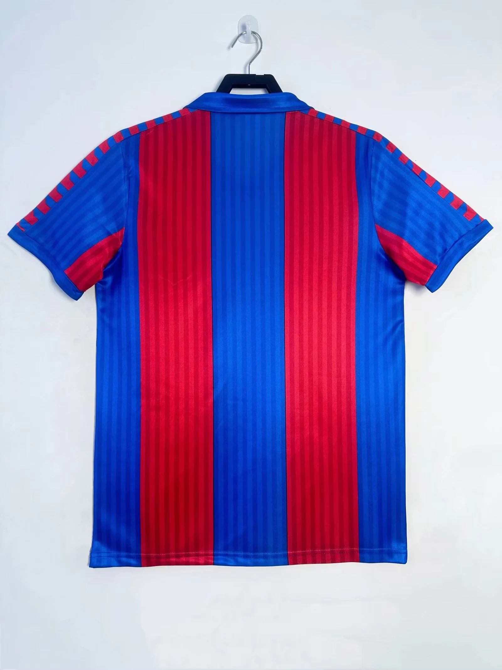 1989-92 Barcelona home retro jersey view 2