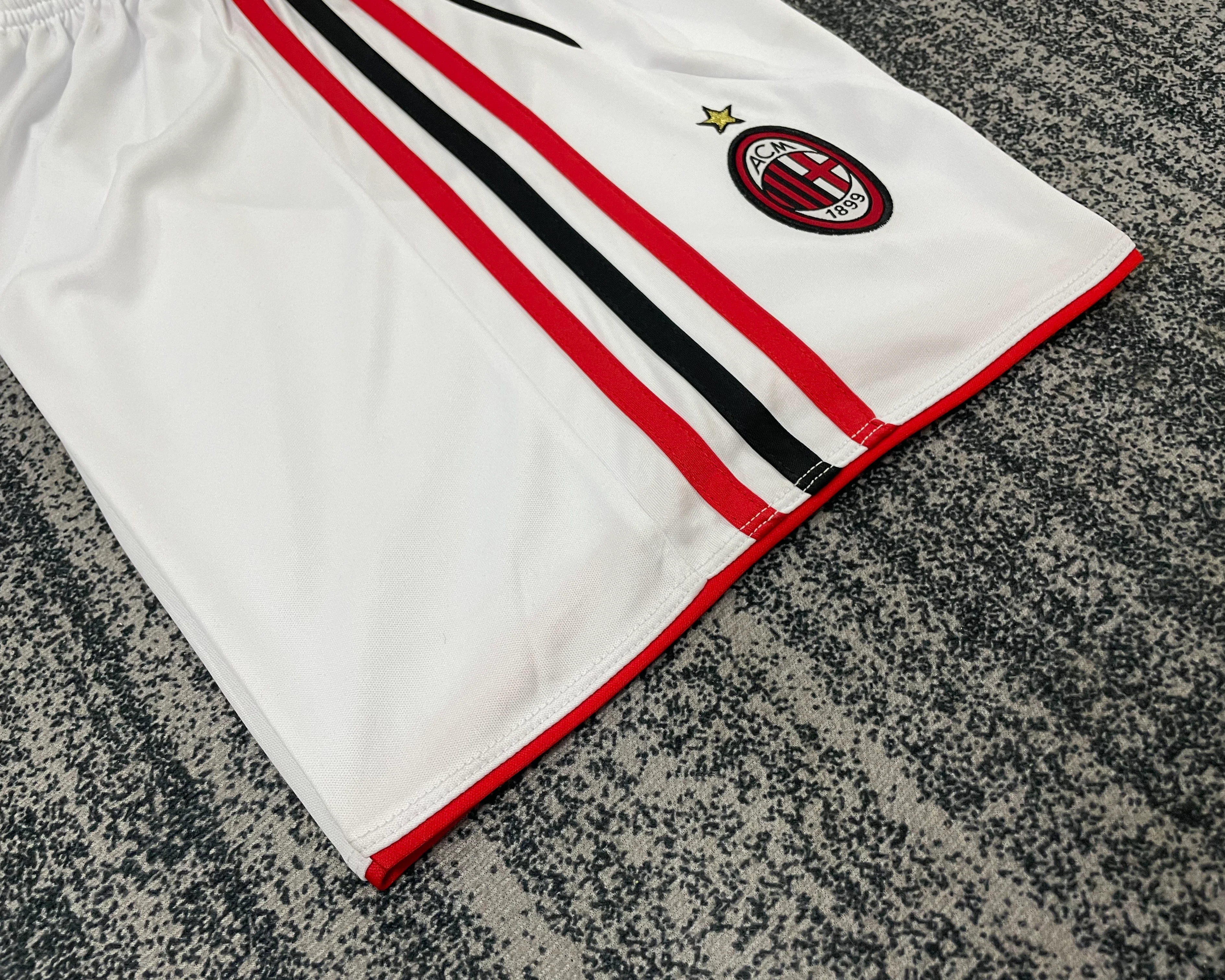 2006-07 AC Away Retro Shirt - Kids Sizes view 4